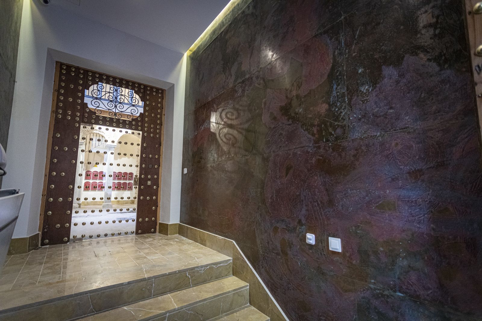 Detalles de la rehabilitación integral de finca en Conde O´Reilly esquina Costa Rica