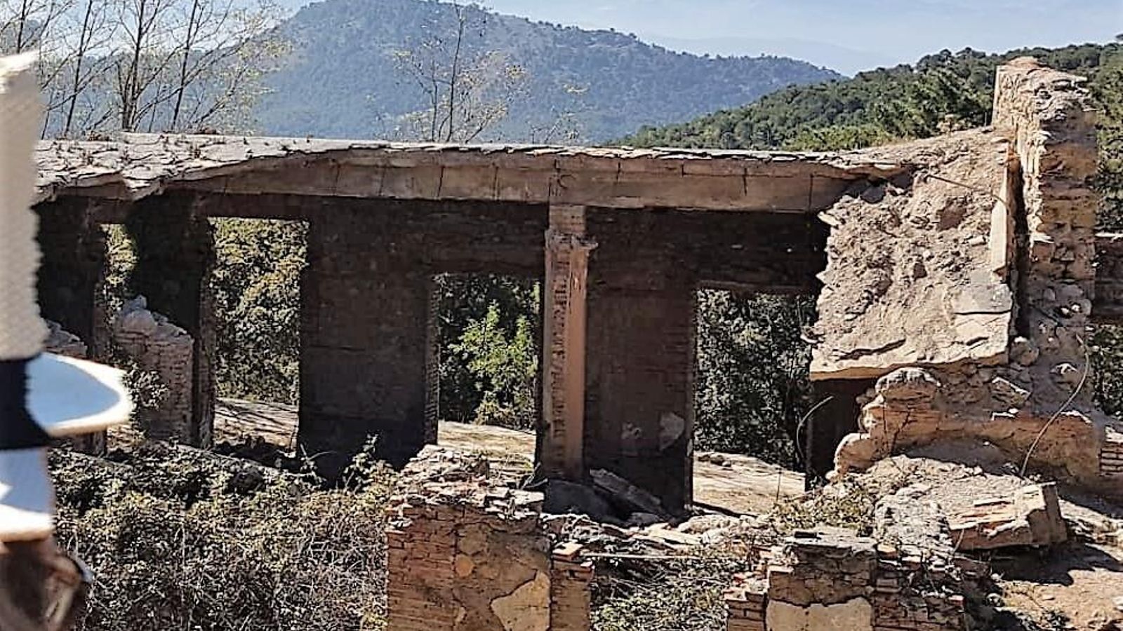 Ruinas del sanatorio de la Alfaguara