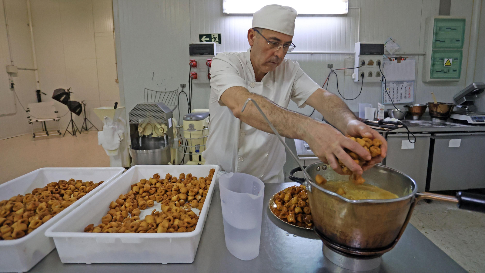 Pestiños, turrones, mazapanes, mantecados ...