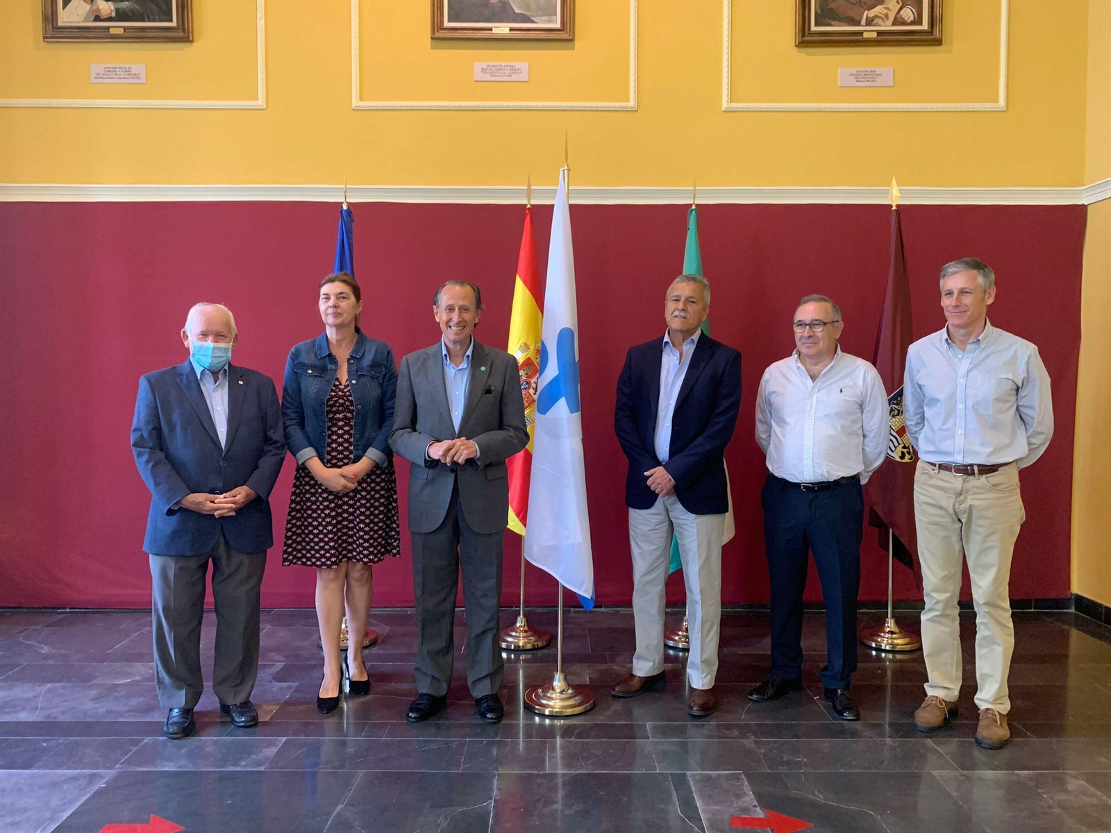 El equipo de Gobierno organizó un acto de homenaje en el ayuntamiento.