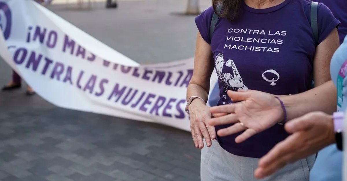 Un hombre mata a su mujer y a su hijo de 3 años en Valencia