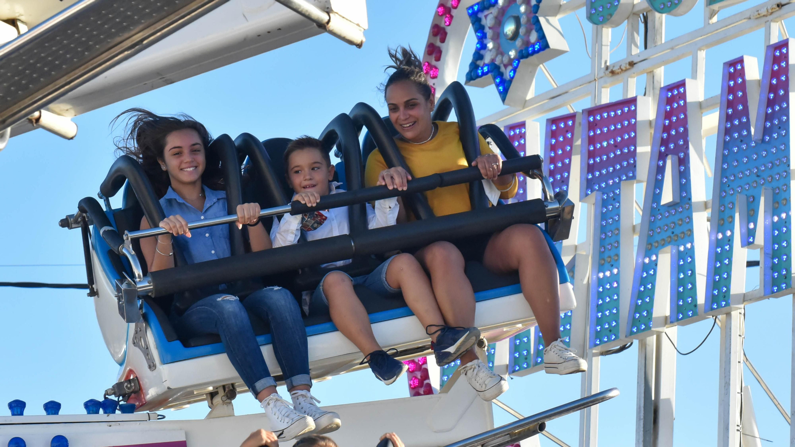 Las fotos de una tarde en un universo de atracciones en Tarifa