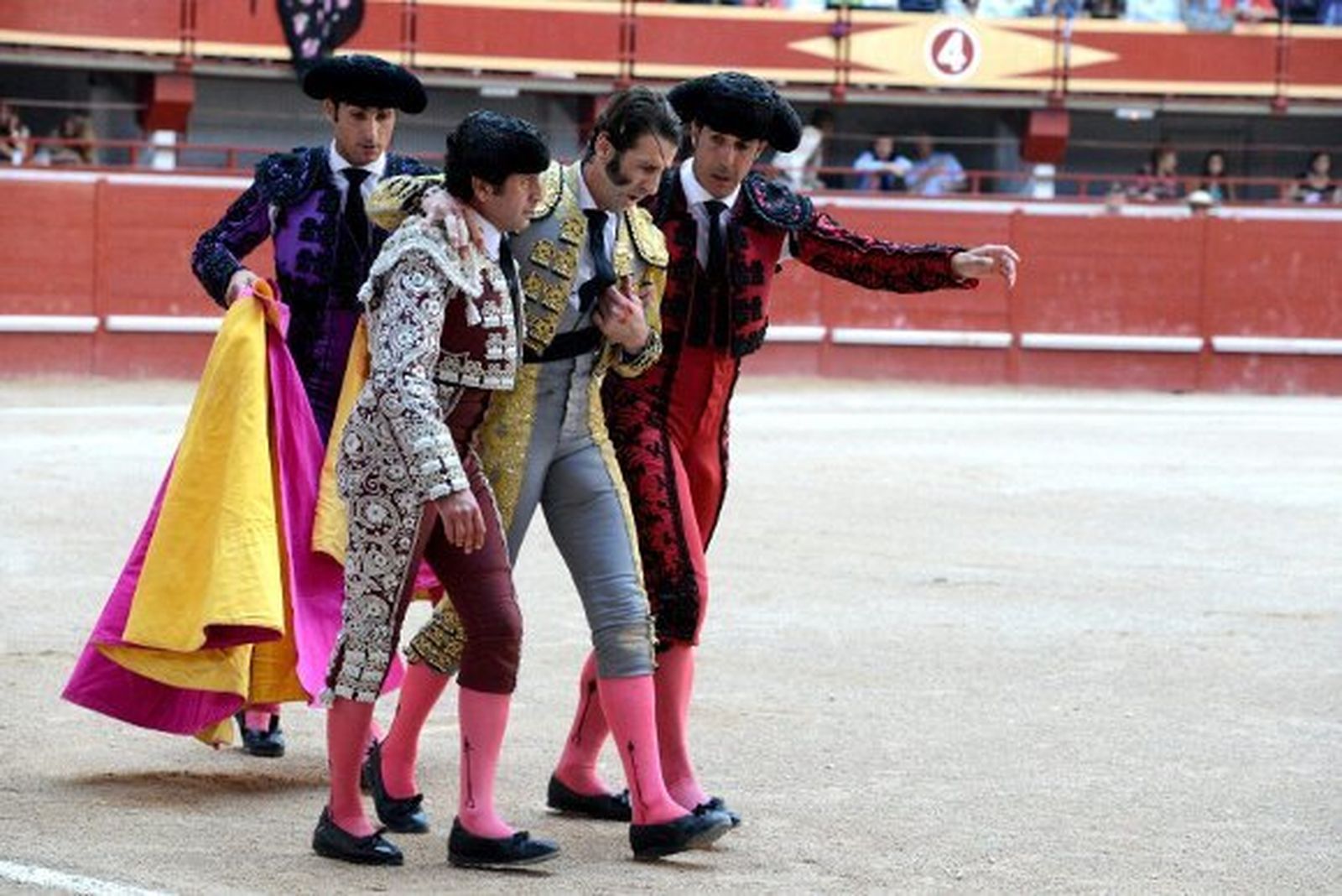 Padilla se desvanece en plena vuelta al ruedo en Aranda del Duero