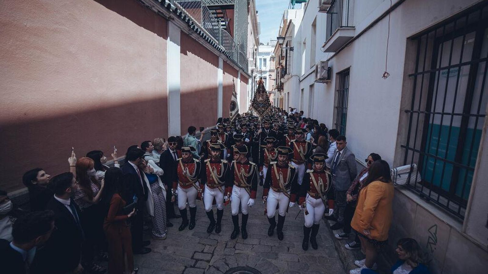 Virgen de los Reyes llegando a la Plaza de Molviedro