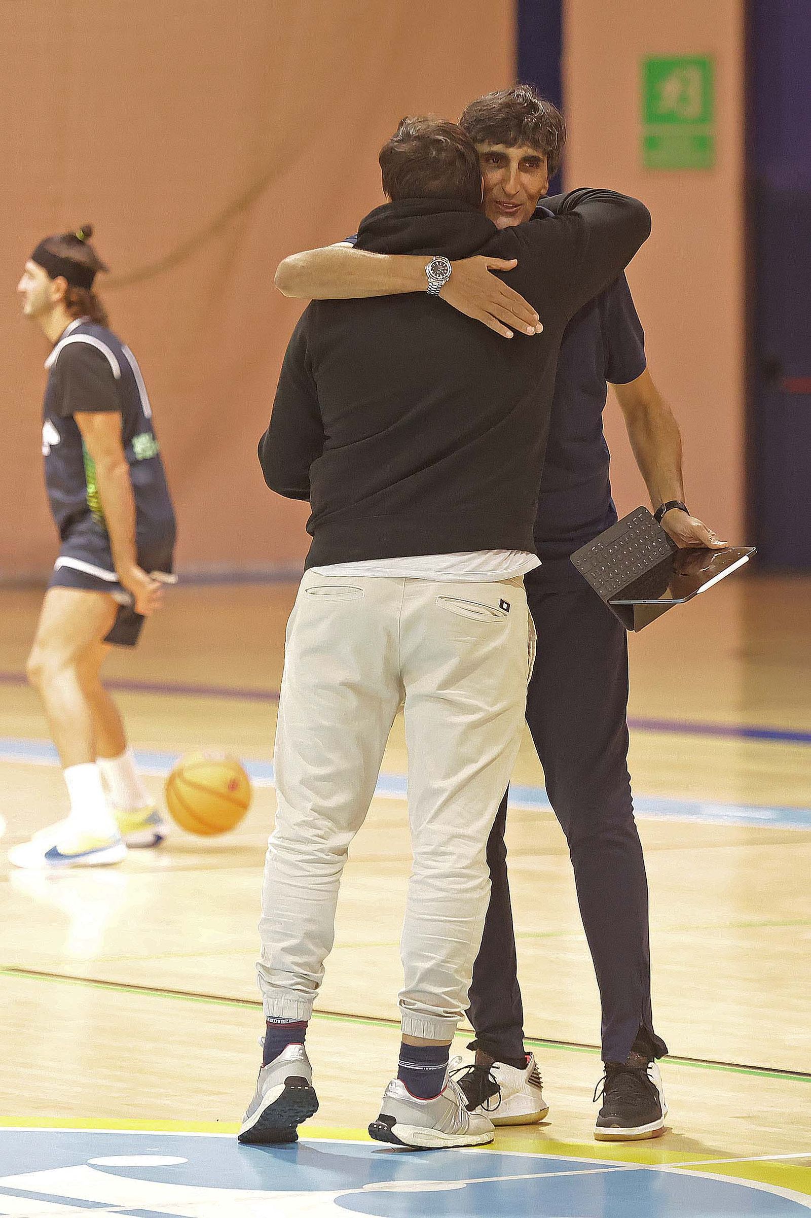Las fotos del primer entrenamiento de Javi Malla en su regreso al banquillo de Udea