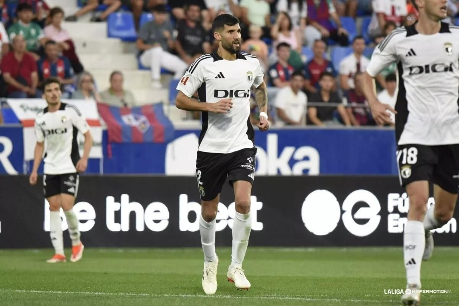 Lisandro López no seguirá en el Burgos. Lisandro López no seguirá en el Burgos.