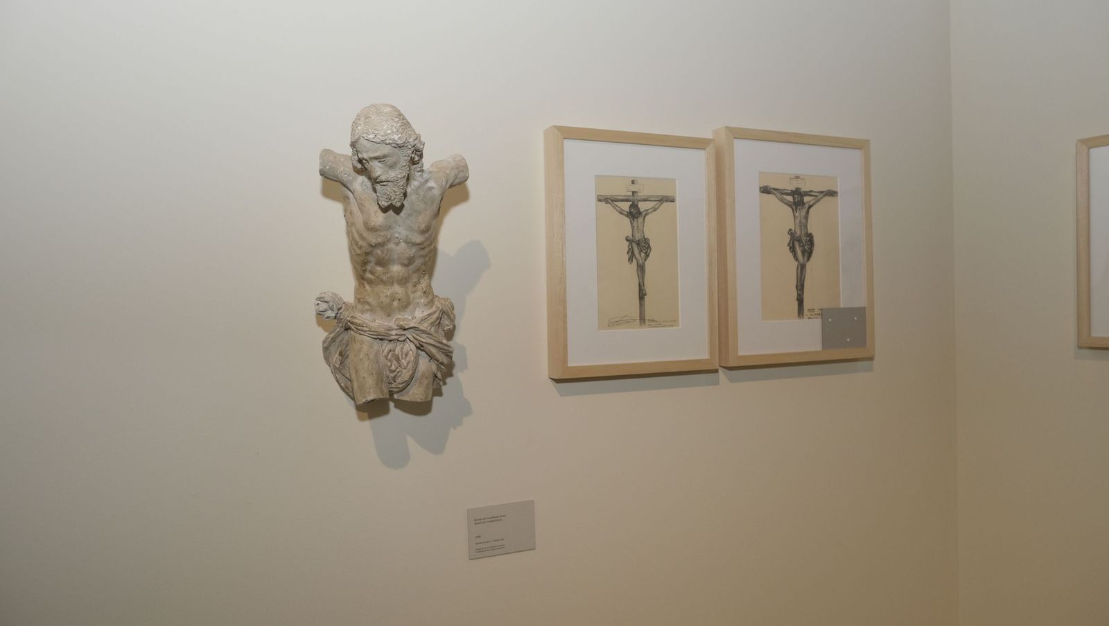 Las fotos de la exposición del escultor e imaginero Luis Álvarez Duarte en el MUREC