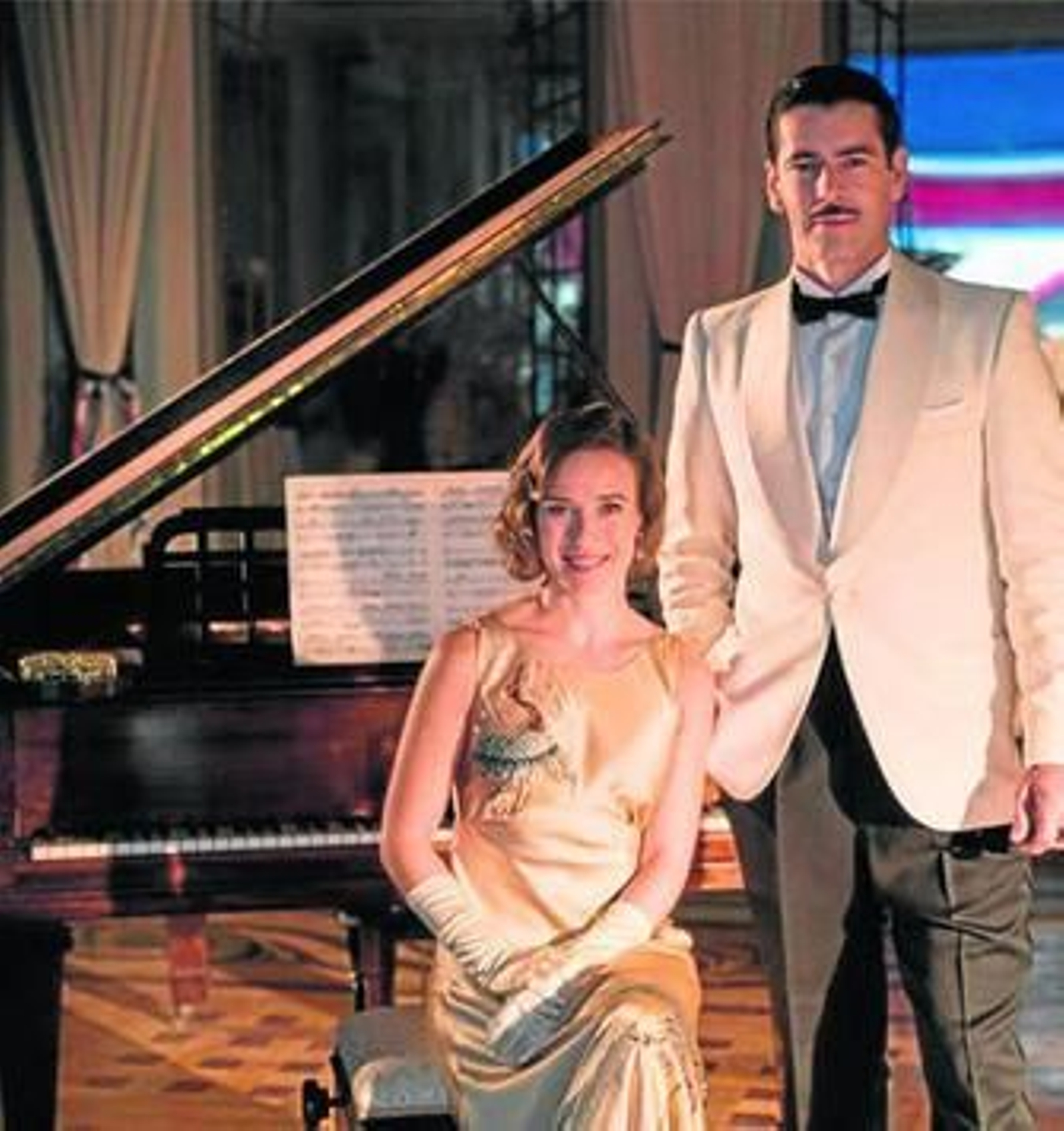 Marta Etura y Eduardo Noriega, protagonistas de 'La sonata del silencio'.