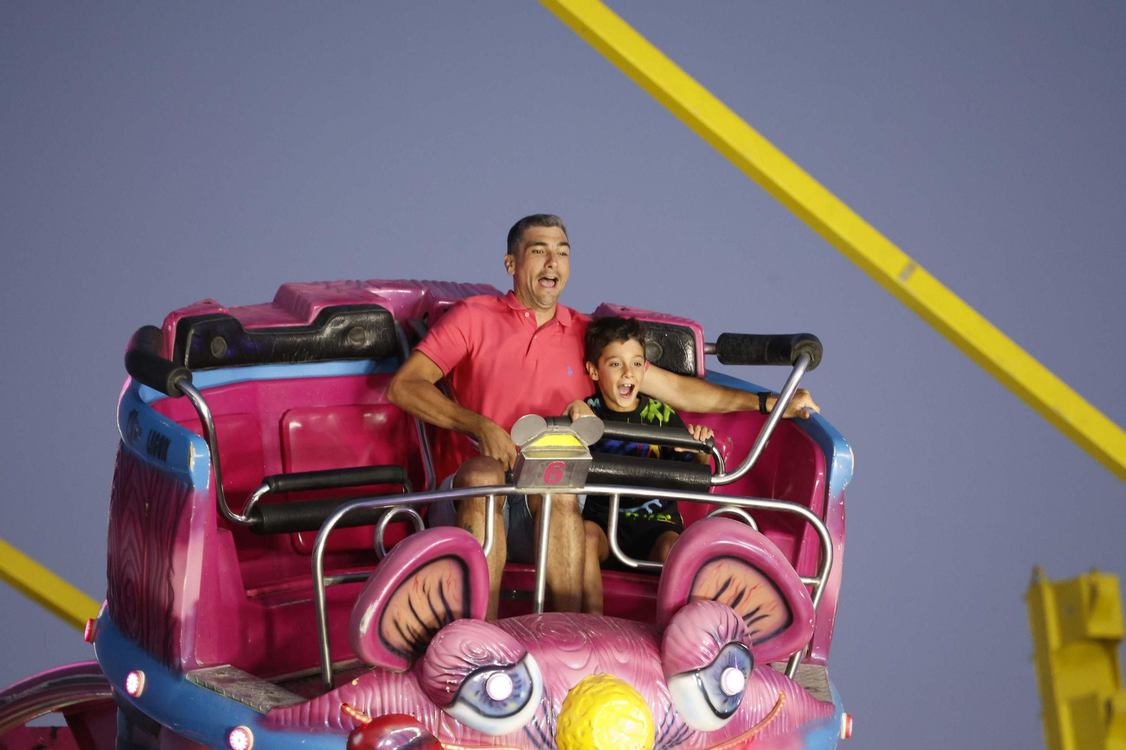 Búscate en las fotos del domingo de la Feria de La Línea