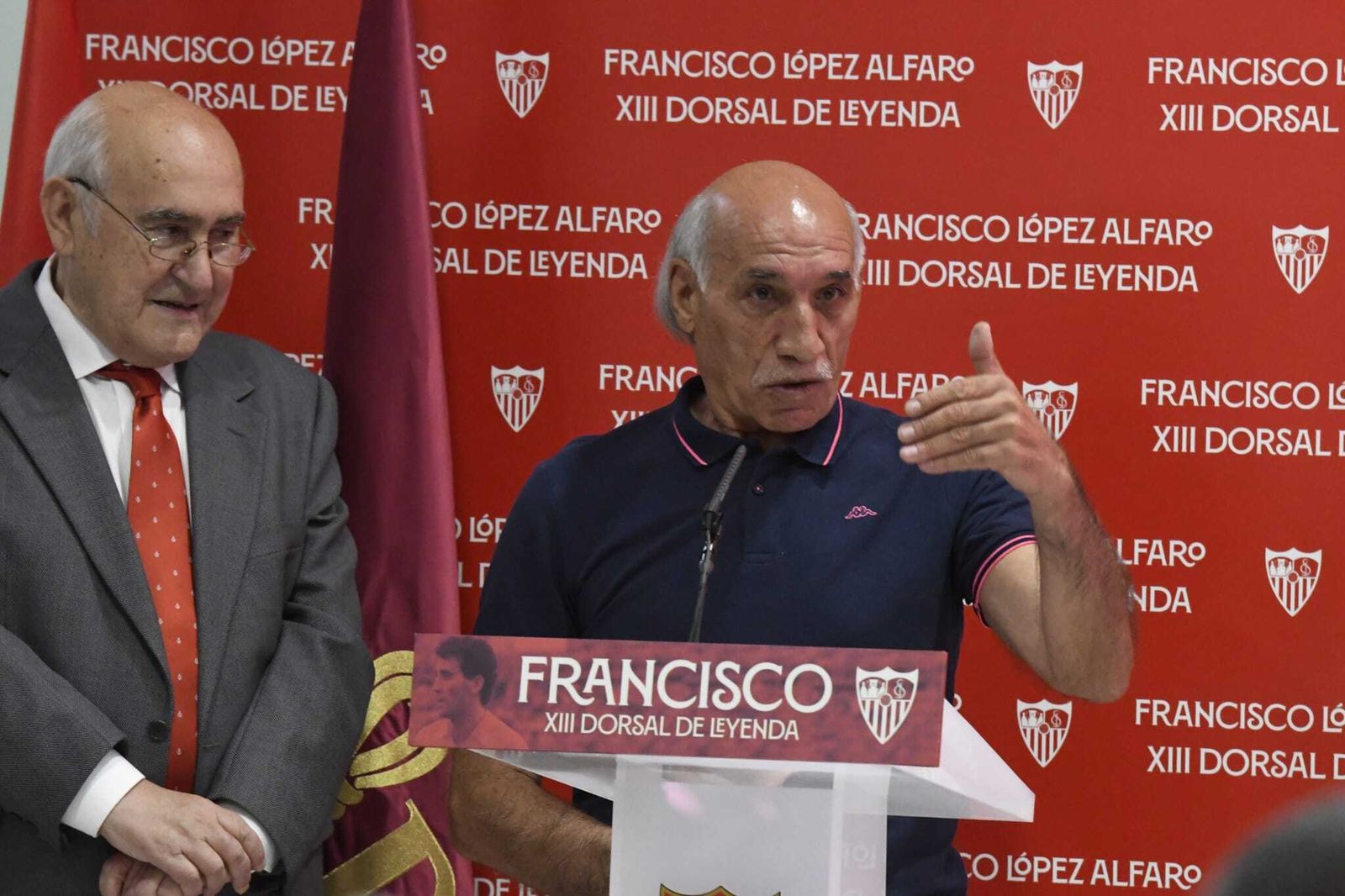 Las imágenes del Dorsal de Leyenda del Sevilla a Francisco