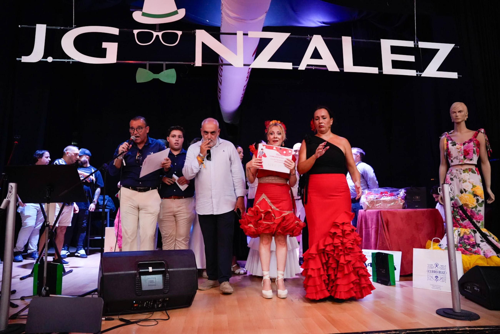 La final del concurso de sevillanas en la Lola