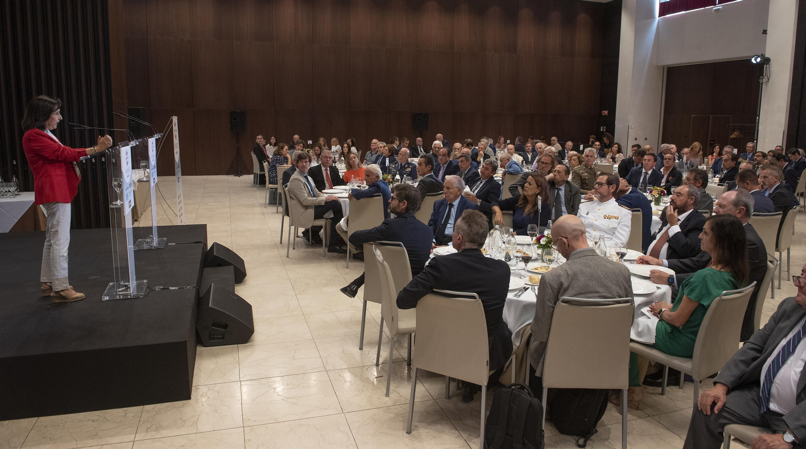 Las imágenes del Foro Joly con la Ministra de Defensa, Margarita Robles