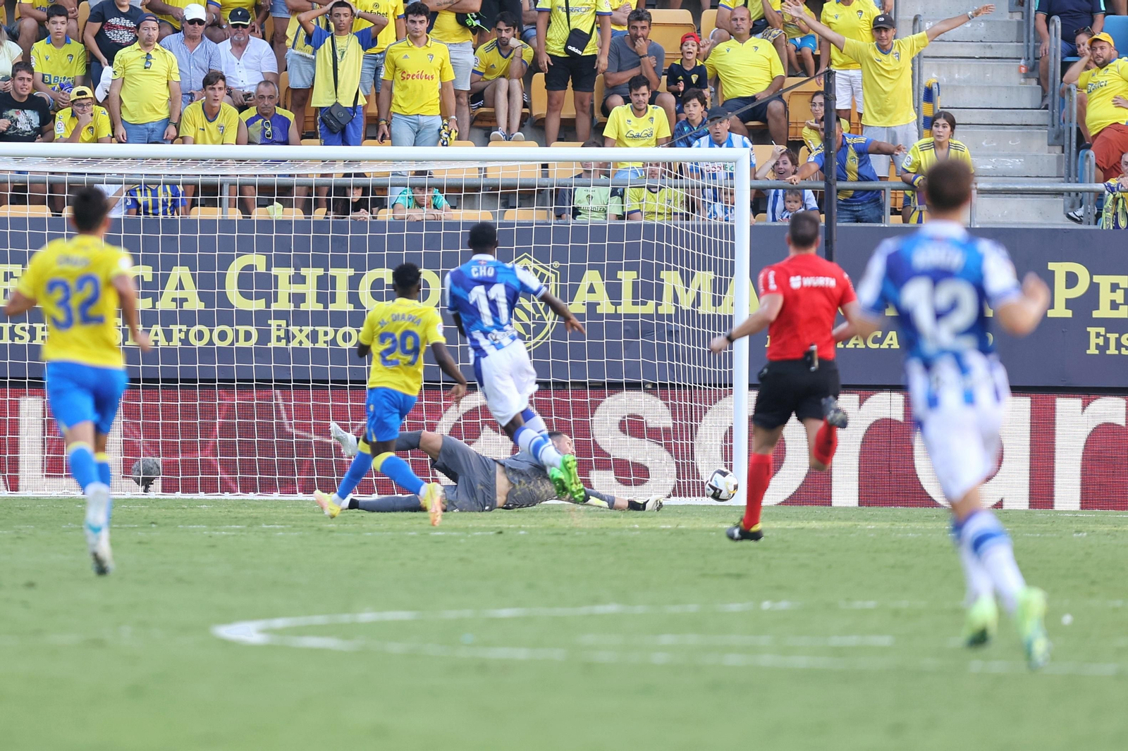 Búscate entre las imágenes del Cádiz - Real Sociedad