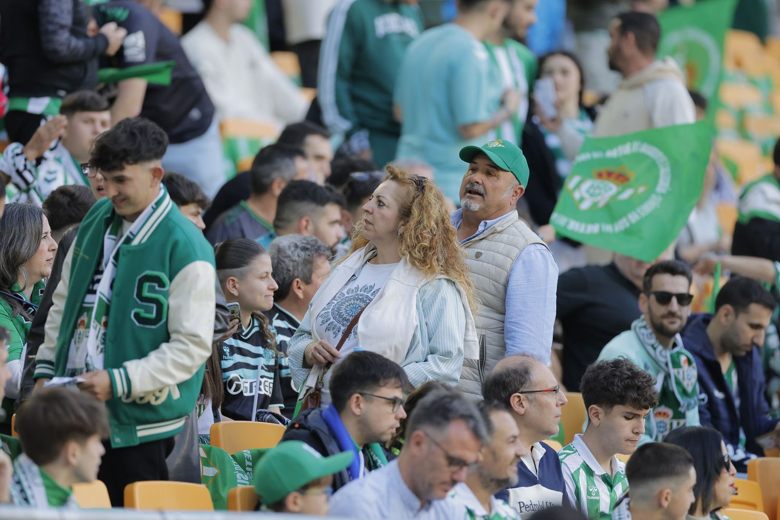 Búscate en las fotos del Betis - Sevilla