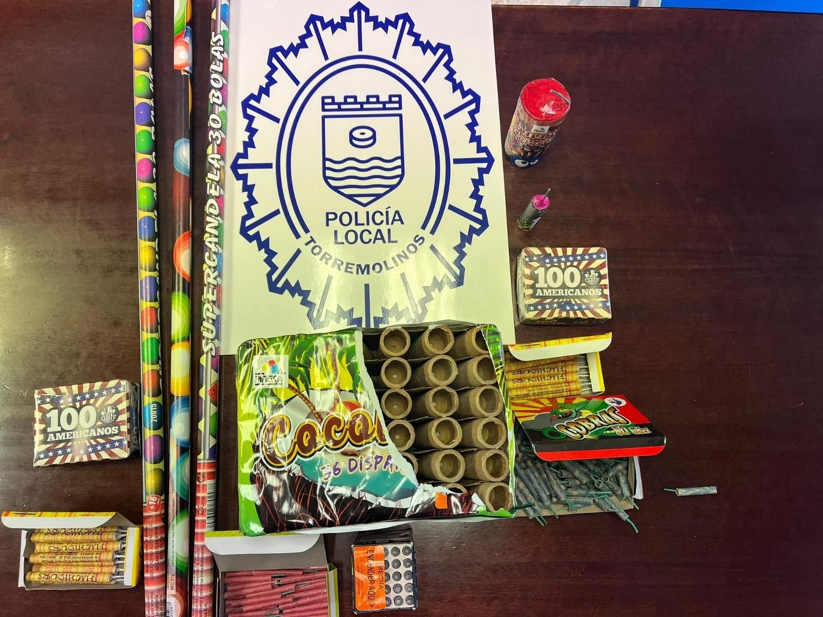 El material pirotécnico incautado por La Policía Local de Torremolinos.