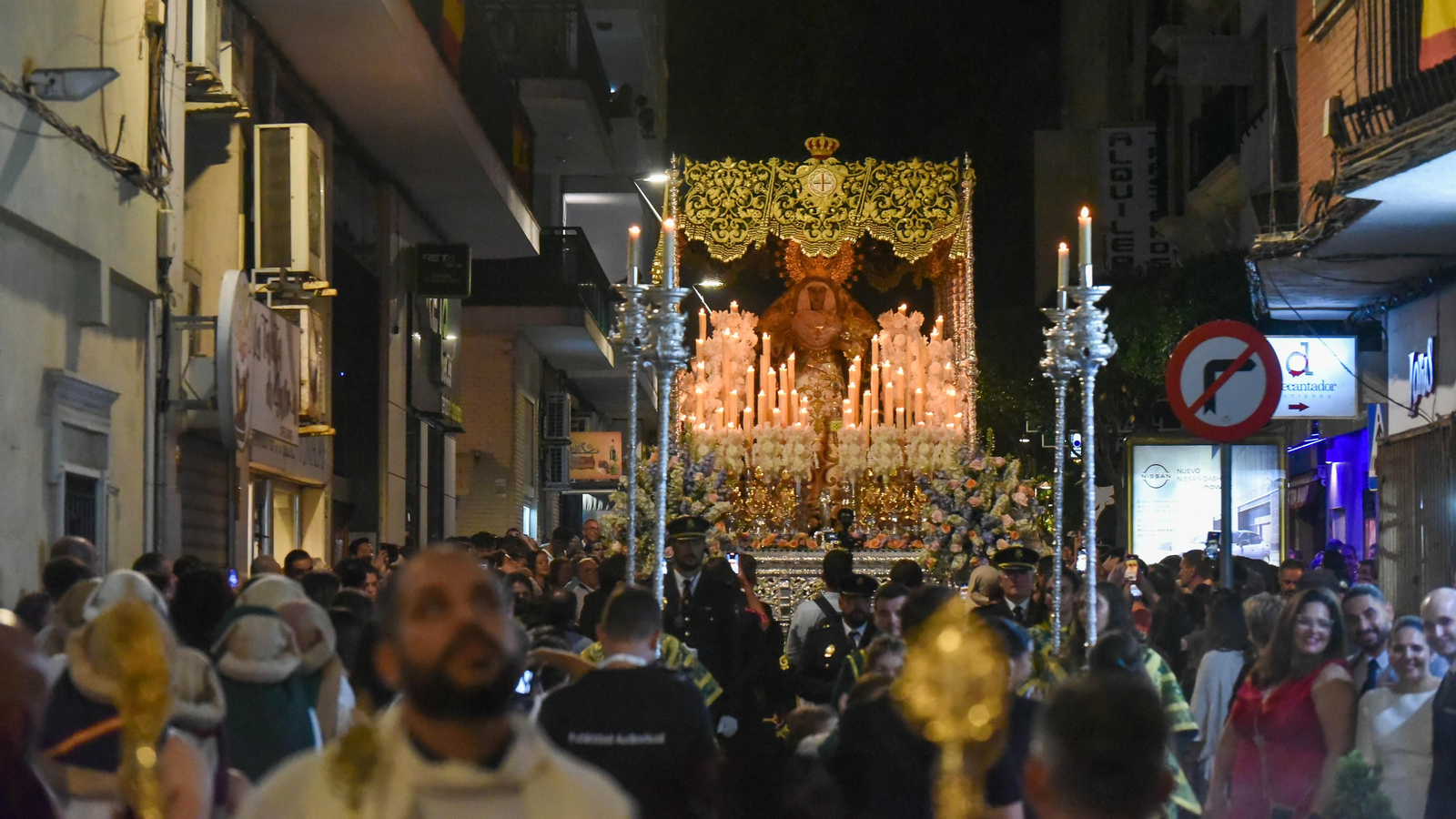 La Magna Mariana de Algeciras por la calle Convento, en imagenes