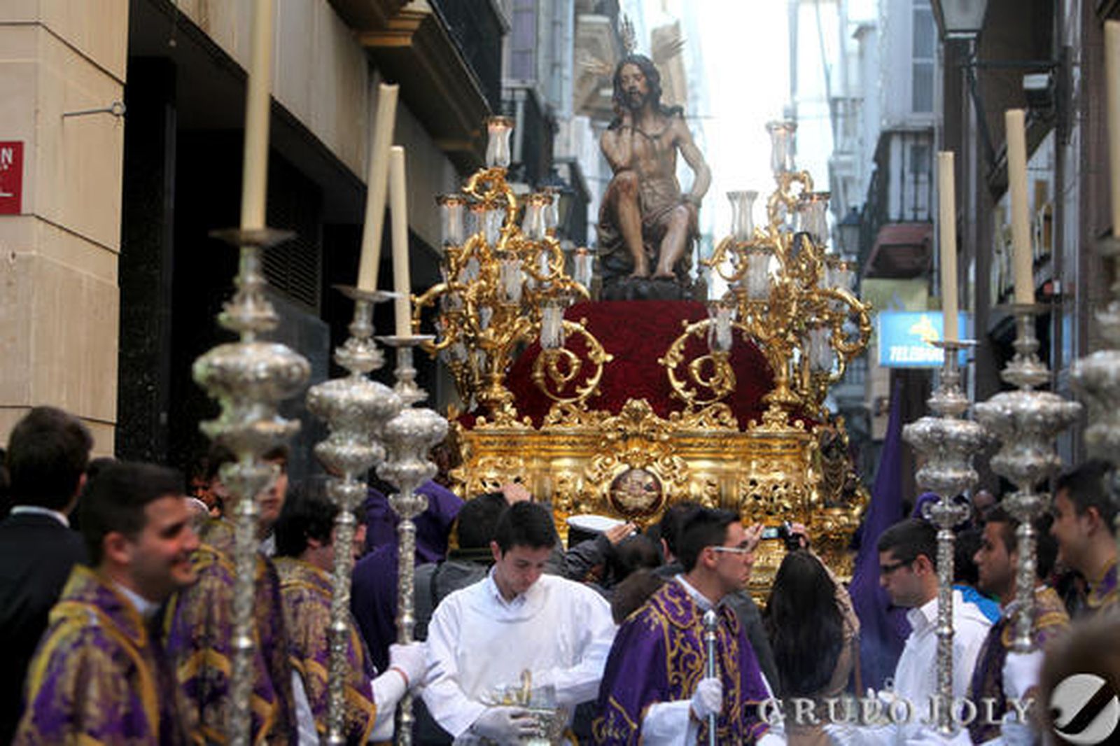 Humildad y Paciencia

Foto: Joaquin Pino / Jesus Marin / Julio Gonzalez