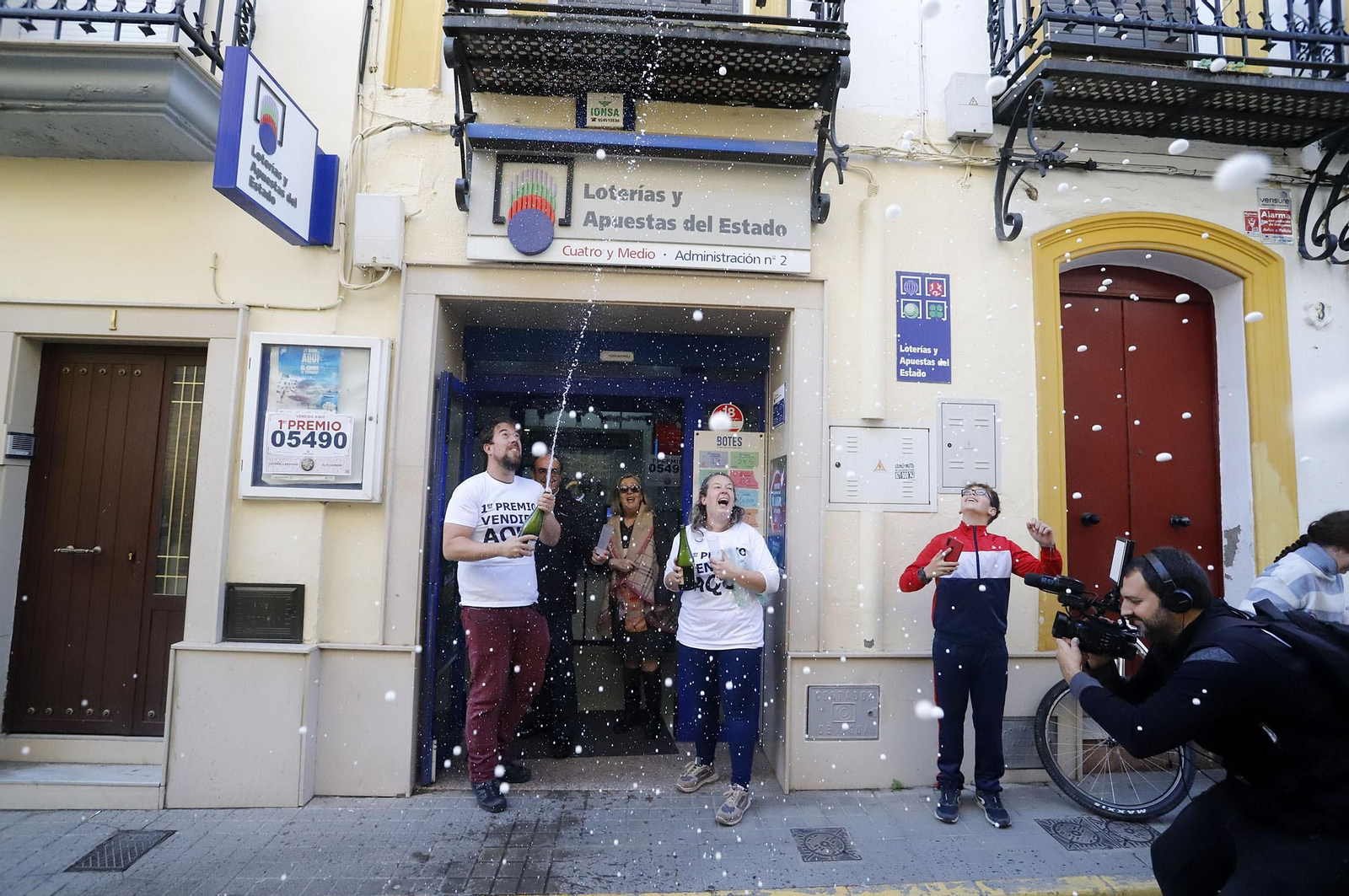 Las mejores imágenes del Gordo de la Lotería en Gibraleón