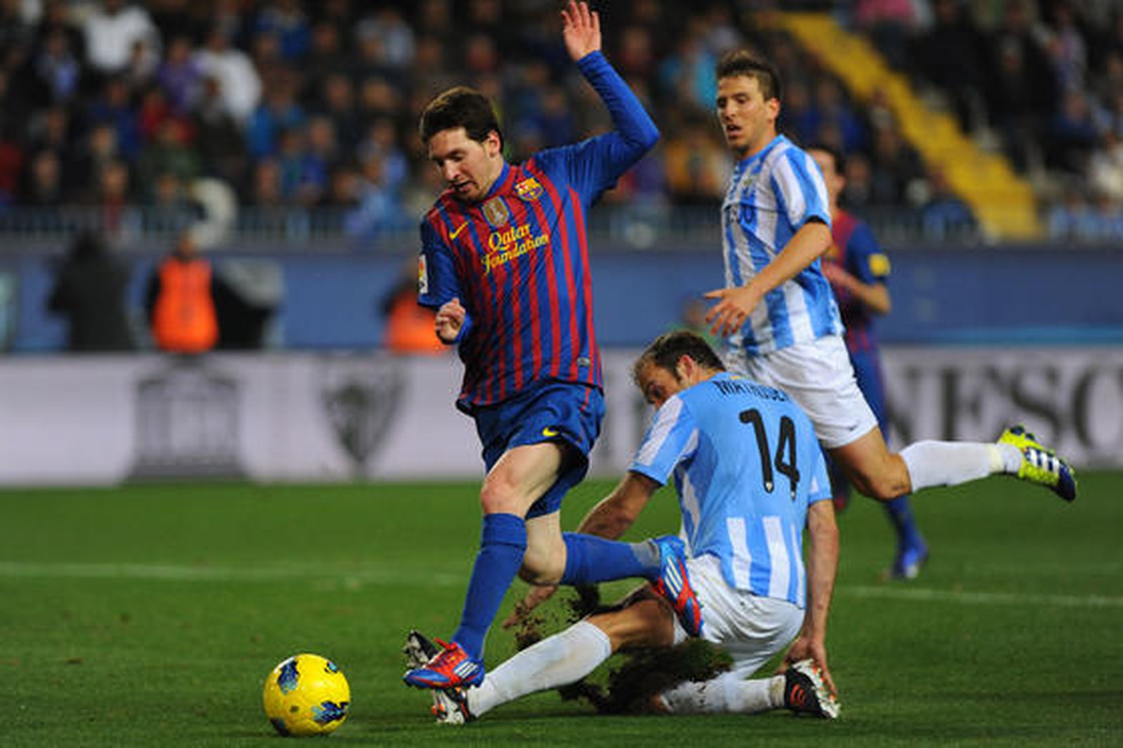 El Málaga es goleado en casa ante el Barcelona (1-4). / AFP