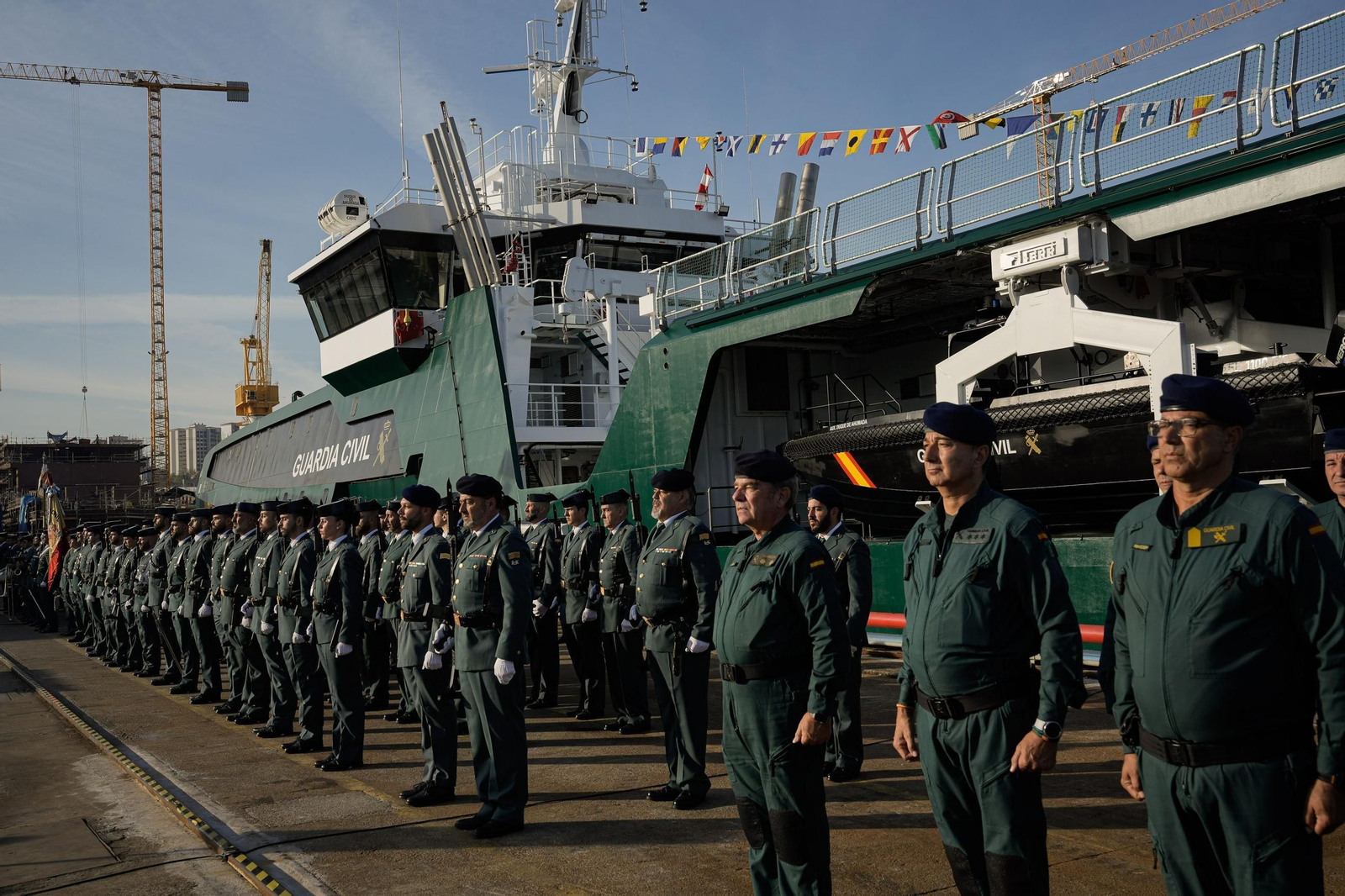 Las fotos de la entrega del buque 'Duque de Ahumada' a la Guardia Civil