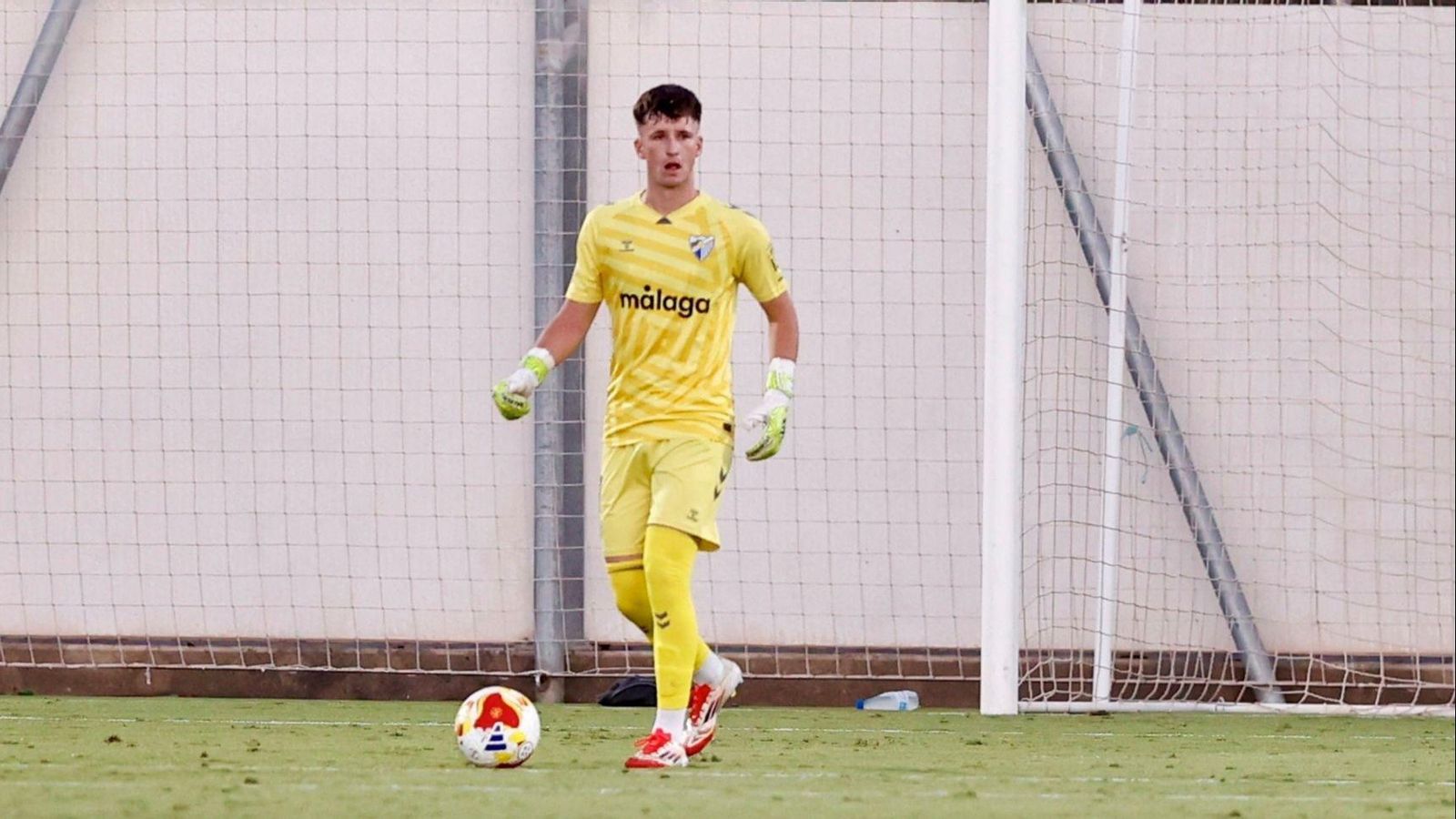 Andrés Céspedes fue expulsado el domingo ante el Almería B y será sancionado con un partido.