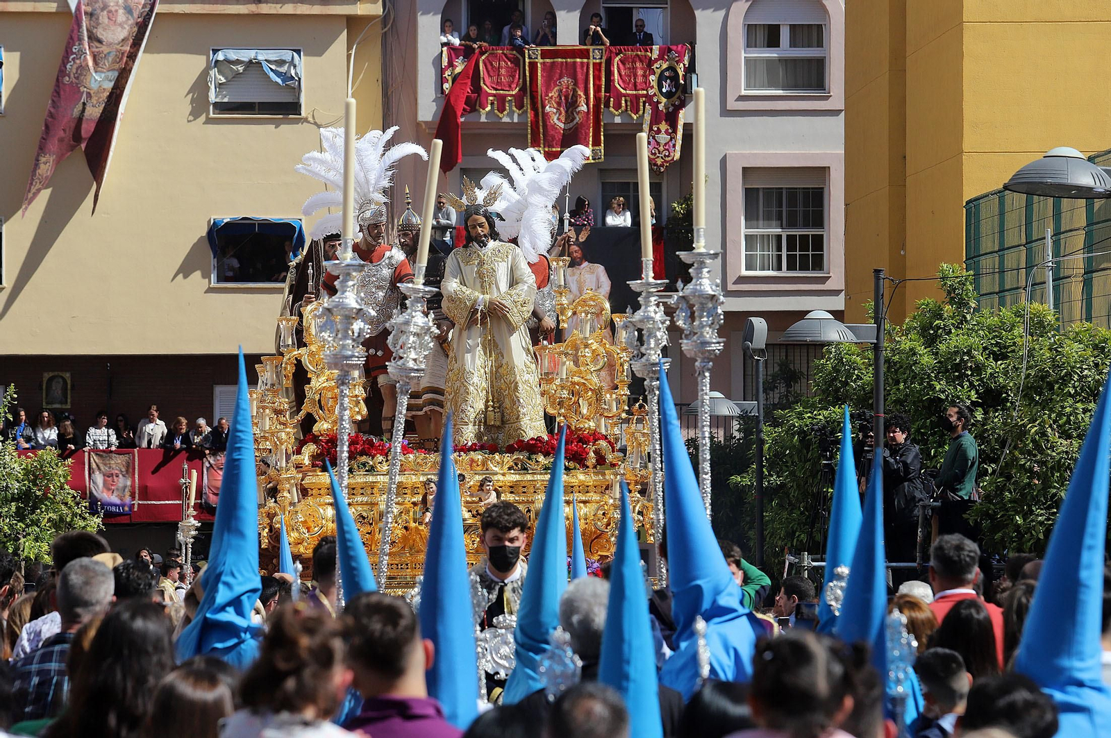 Imágenes de La Victoria en su salida procesional y su recorrido por el Barrio Obrero