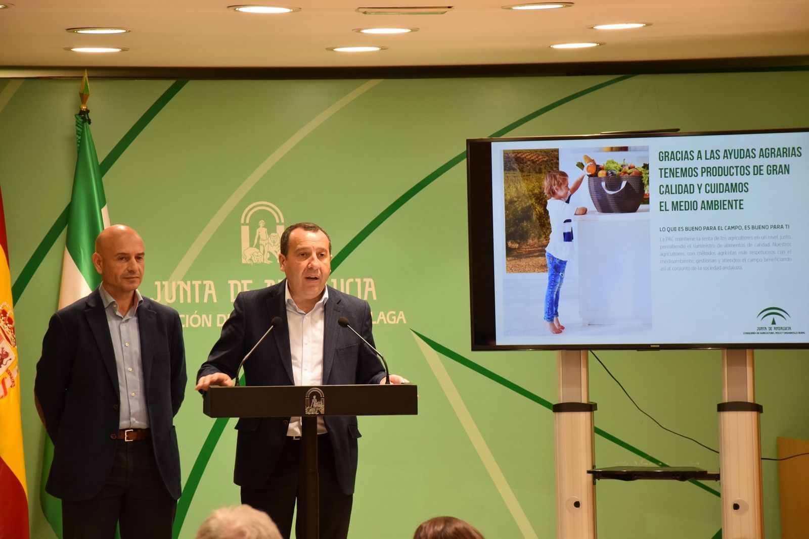 El delegado del Gobierno andaluz, José Luis Ruiz Espejo, y el delegado territorial de Agriculutra, Pesca y Desarrollo Rural, Javier Salas.