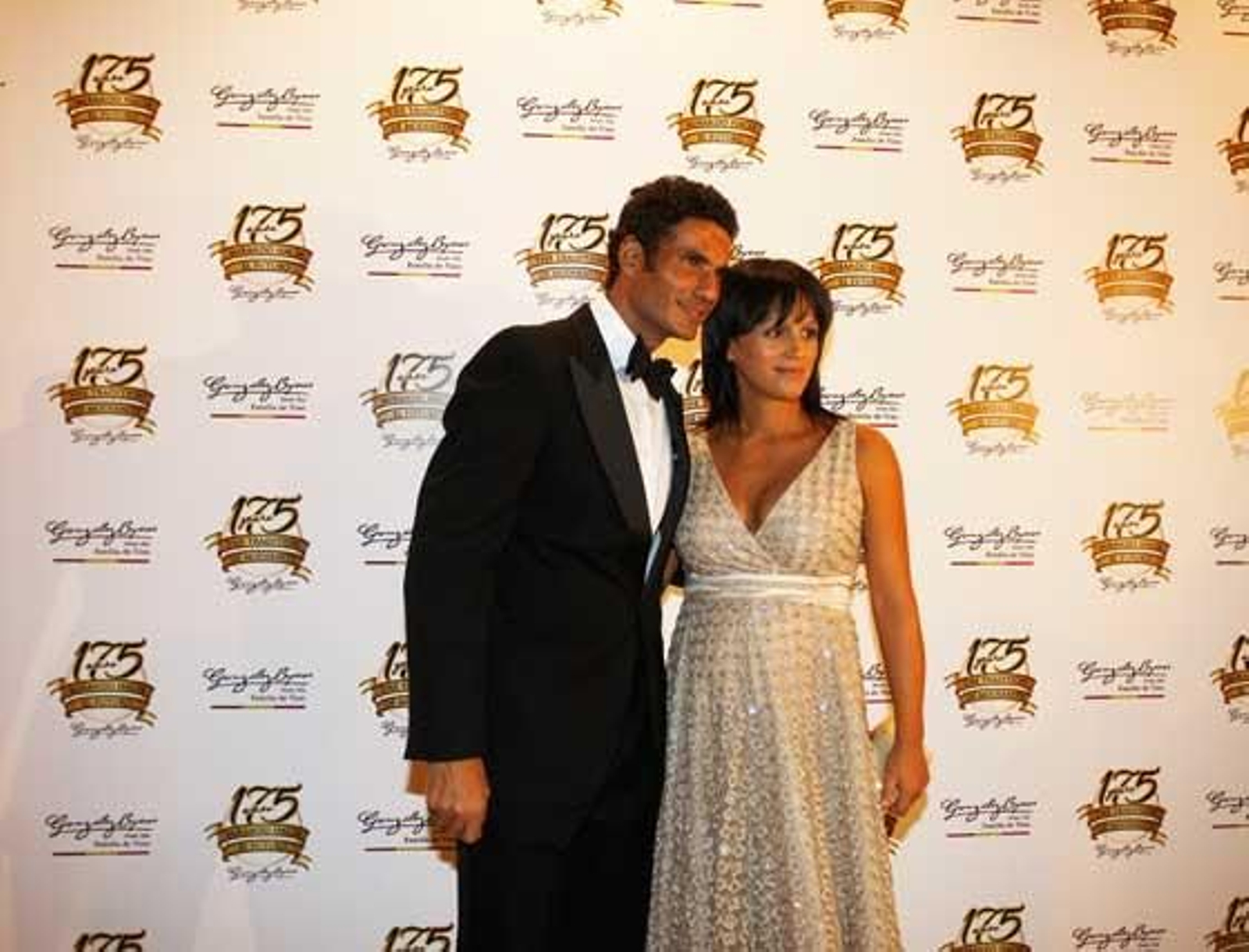 El torero Óscar Higares y su mujer, Sandra Álvarez.

Foto: Pascual