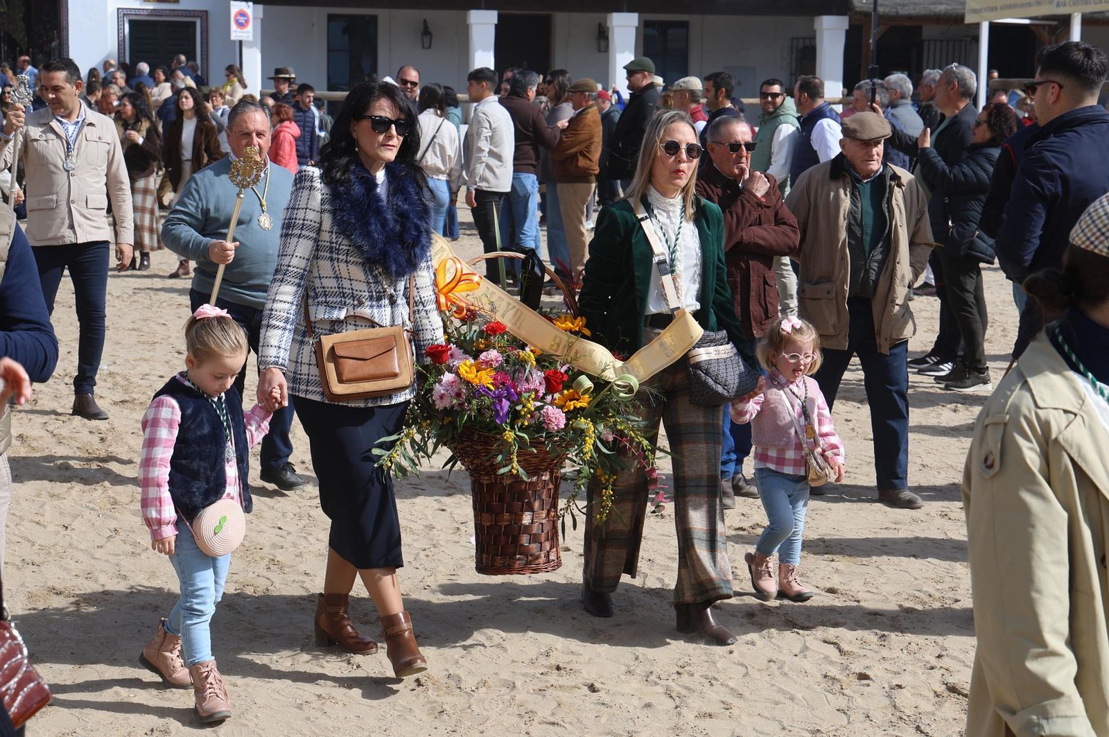 Imágenes de la peregrinación de la Hdad del Rocío de Bollullos par del Condado