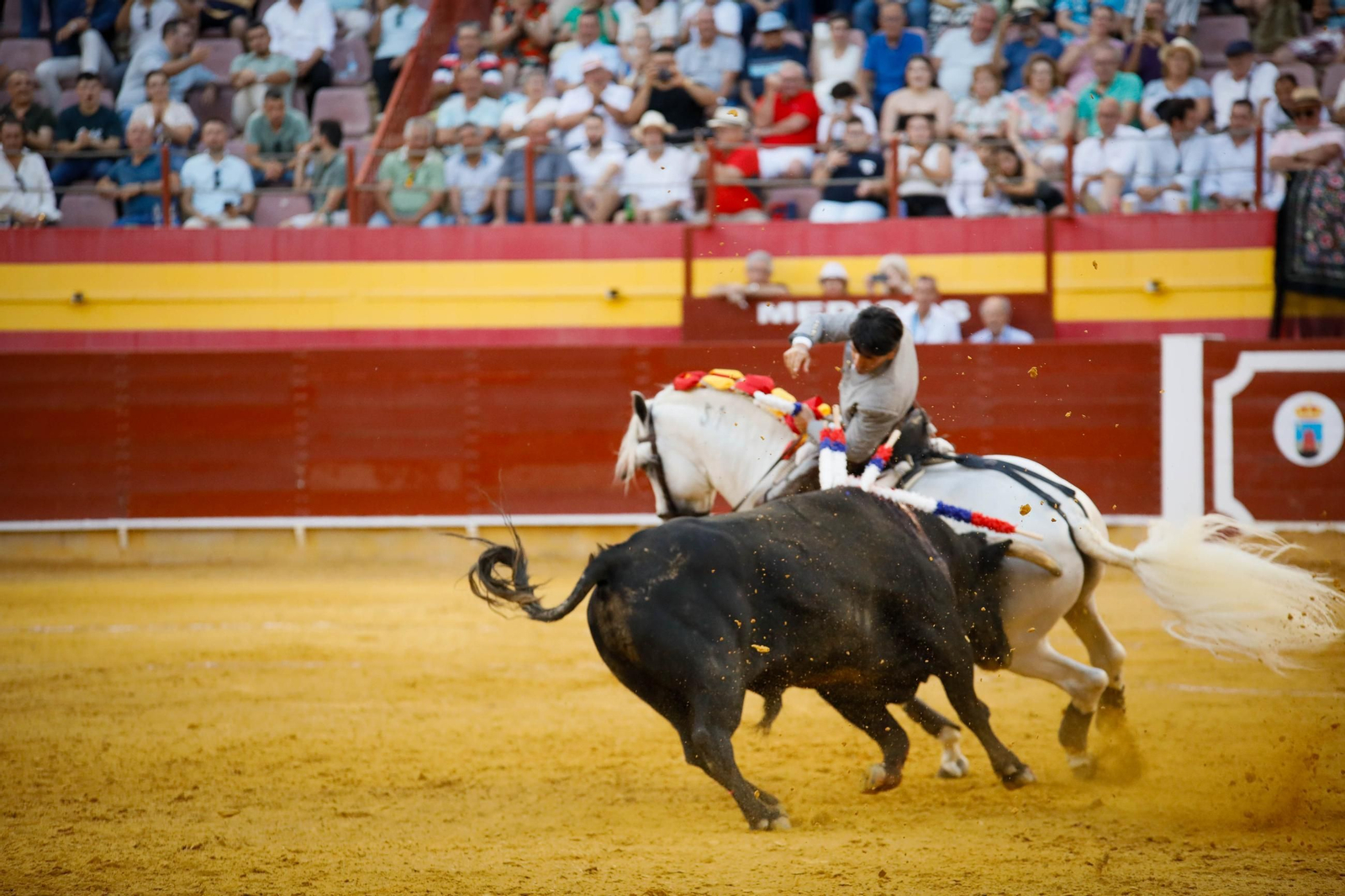 Imágenes de la corrida de toros en Roquetas de Mar
