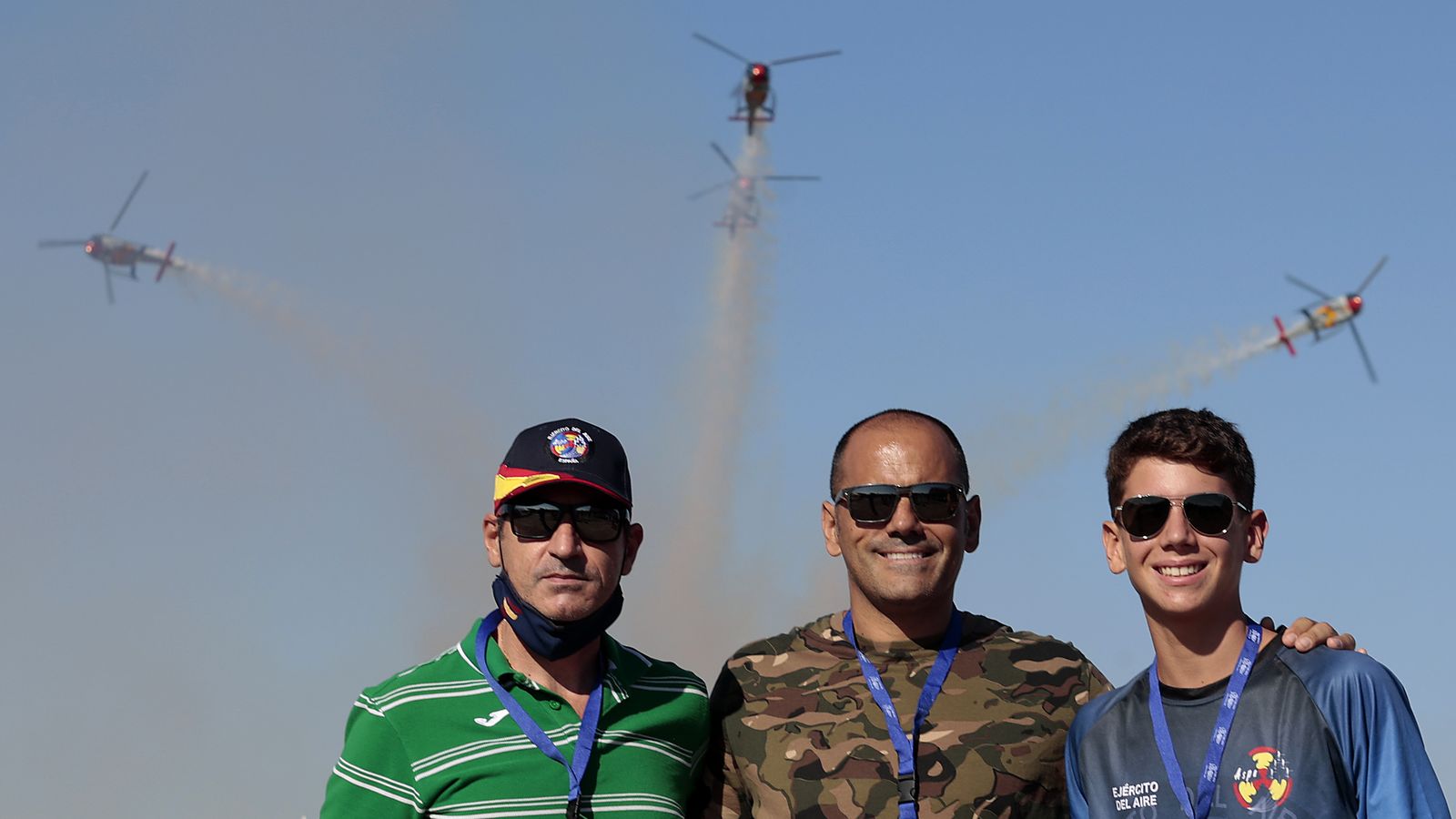 Imágenes de la exhibición aérea en Tablada con motivo de su centenario