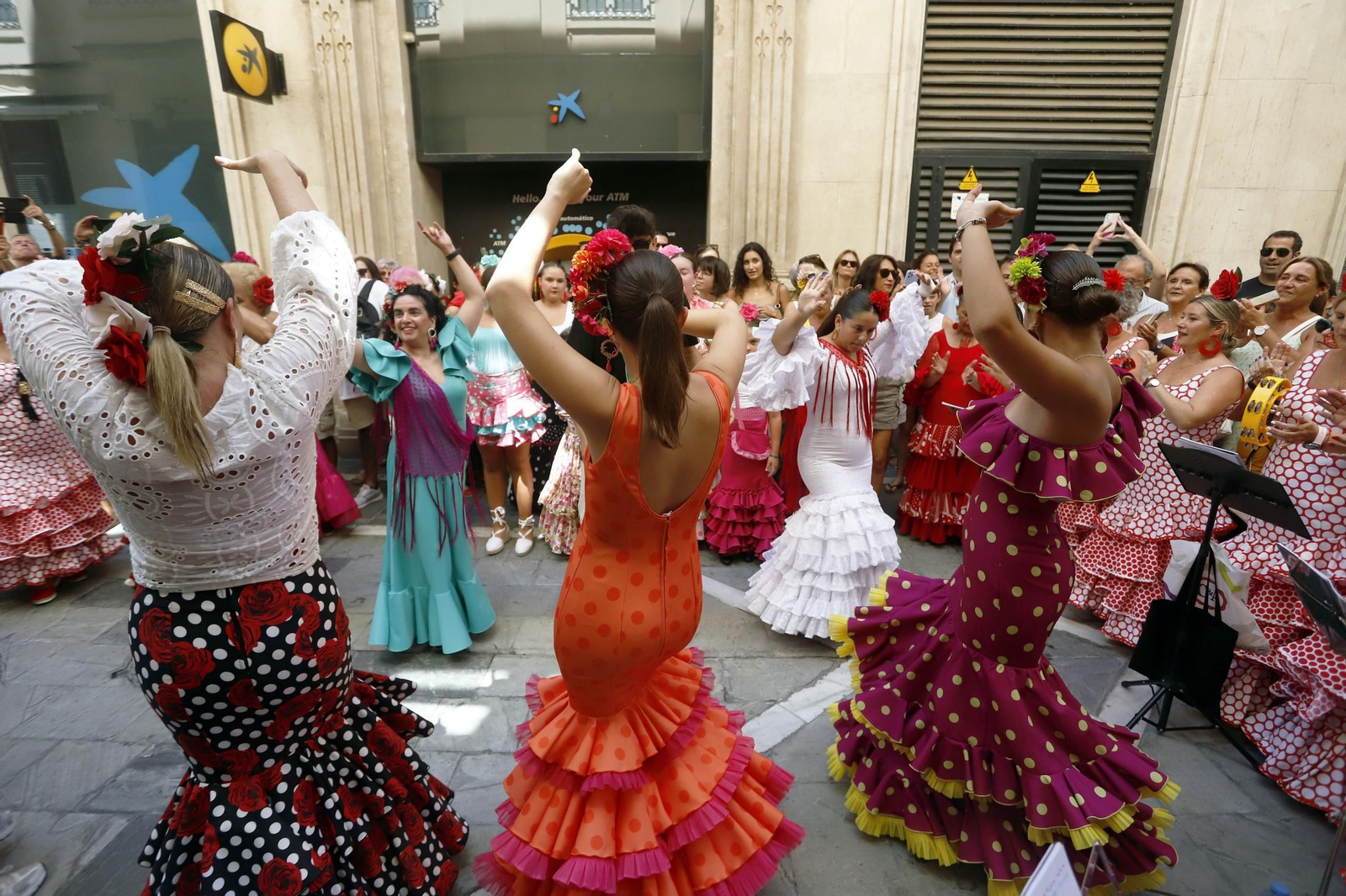 El primer día de Feria del Centro de Málaga, en fotos