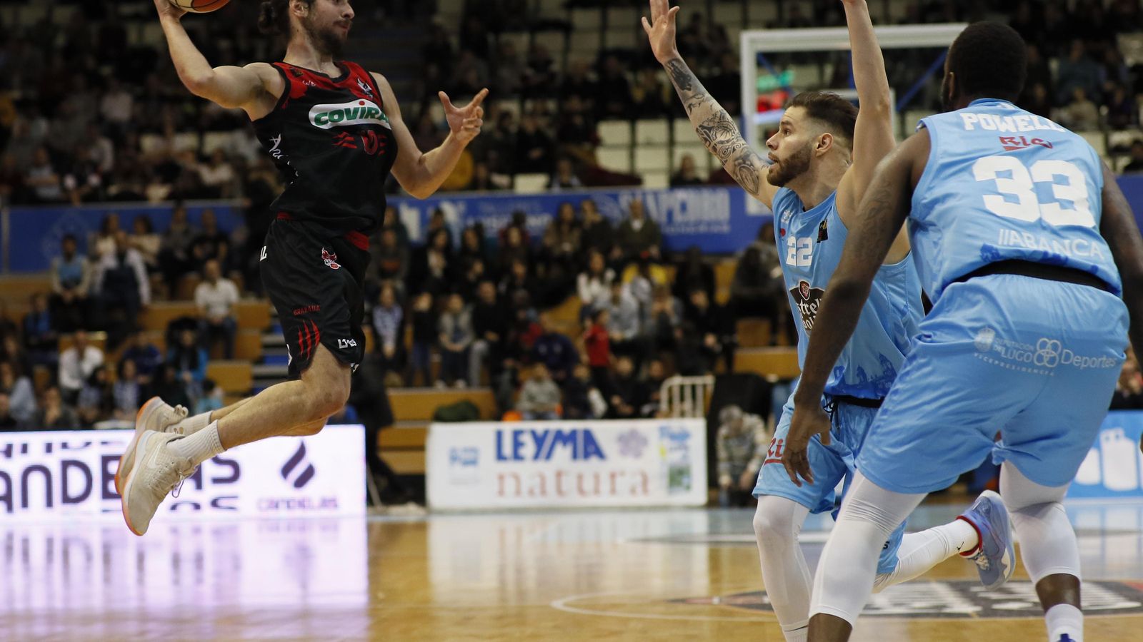 El Covirán cayó en la pista del Breogán en el último partido que disputó a principios de marzo..