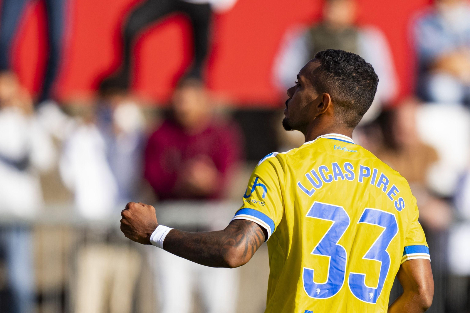 Las imágenes del Badalona Futur-Cádiz CF