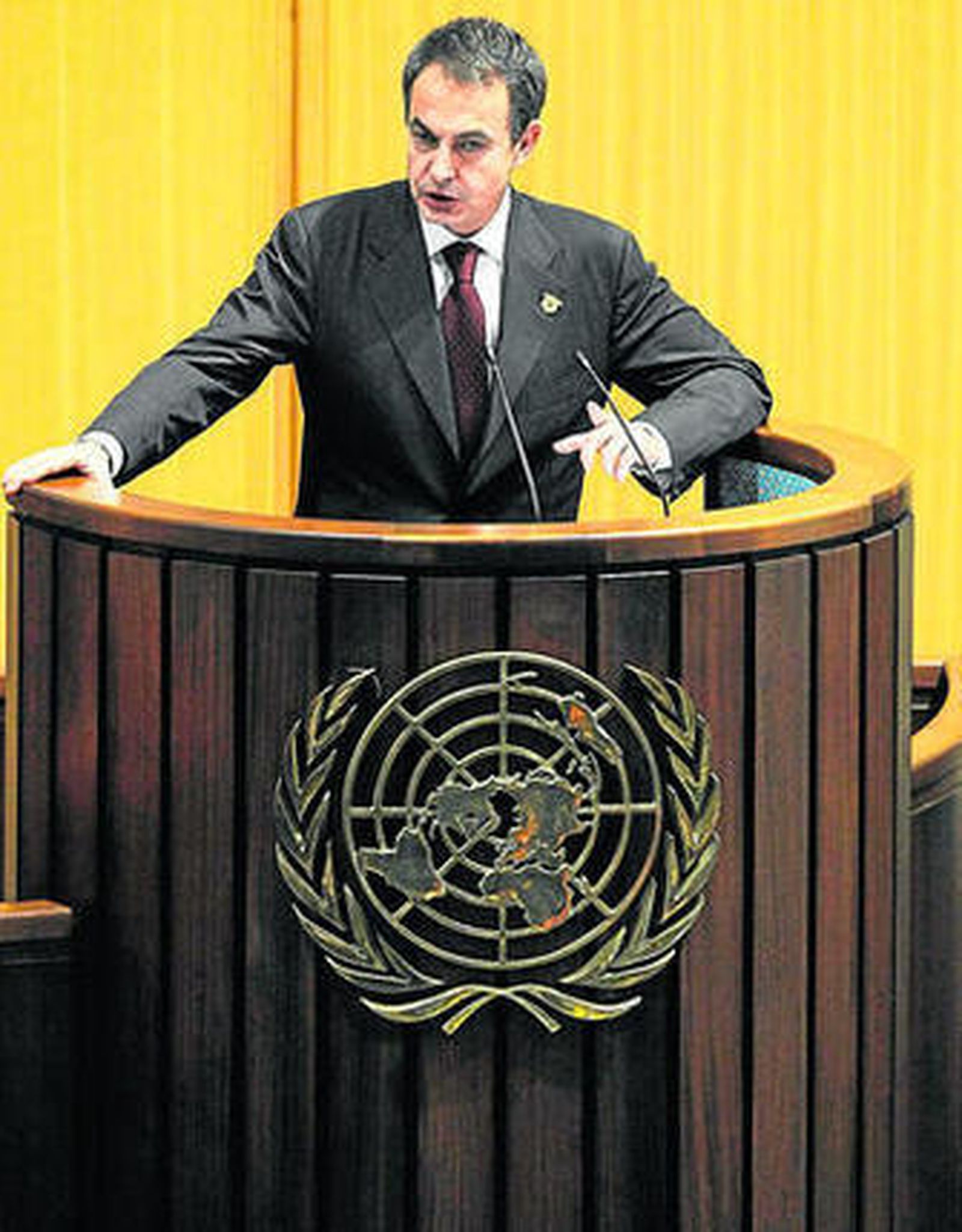 Zapatero, estadista en África