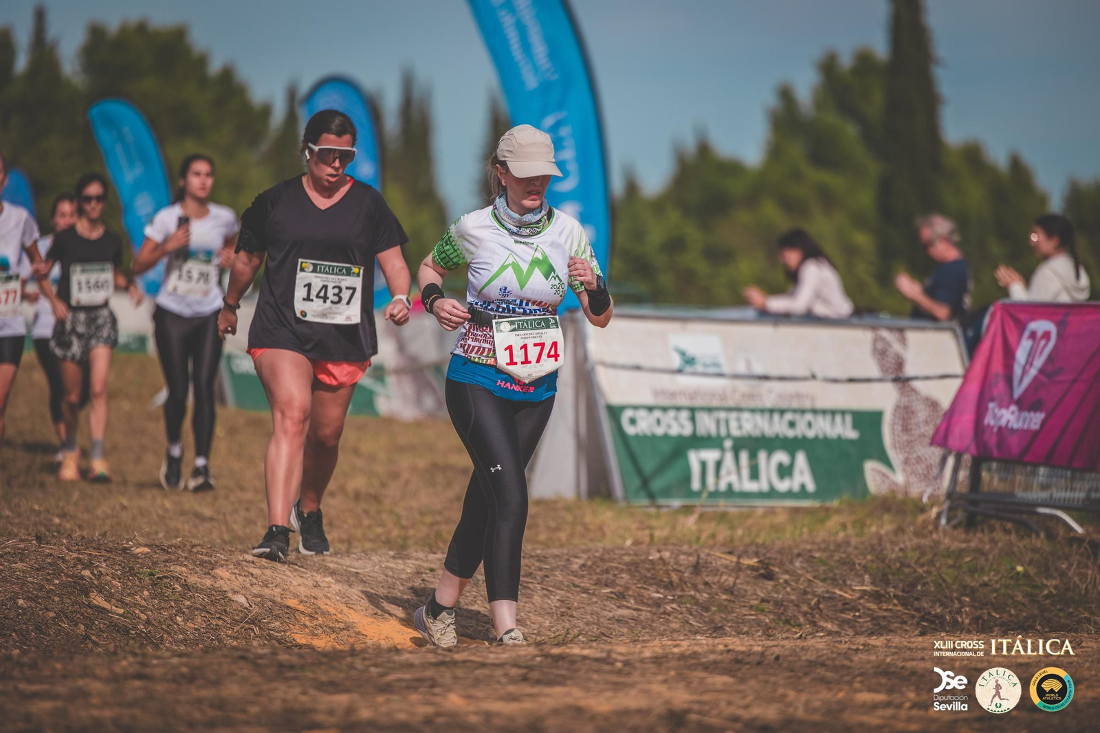 Búscate en las fotos del Cross de Itálica 2025 | 1