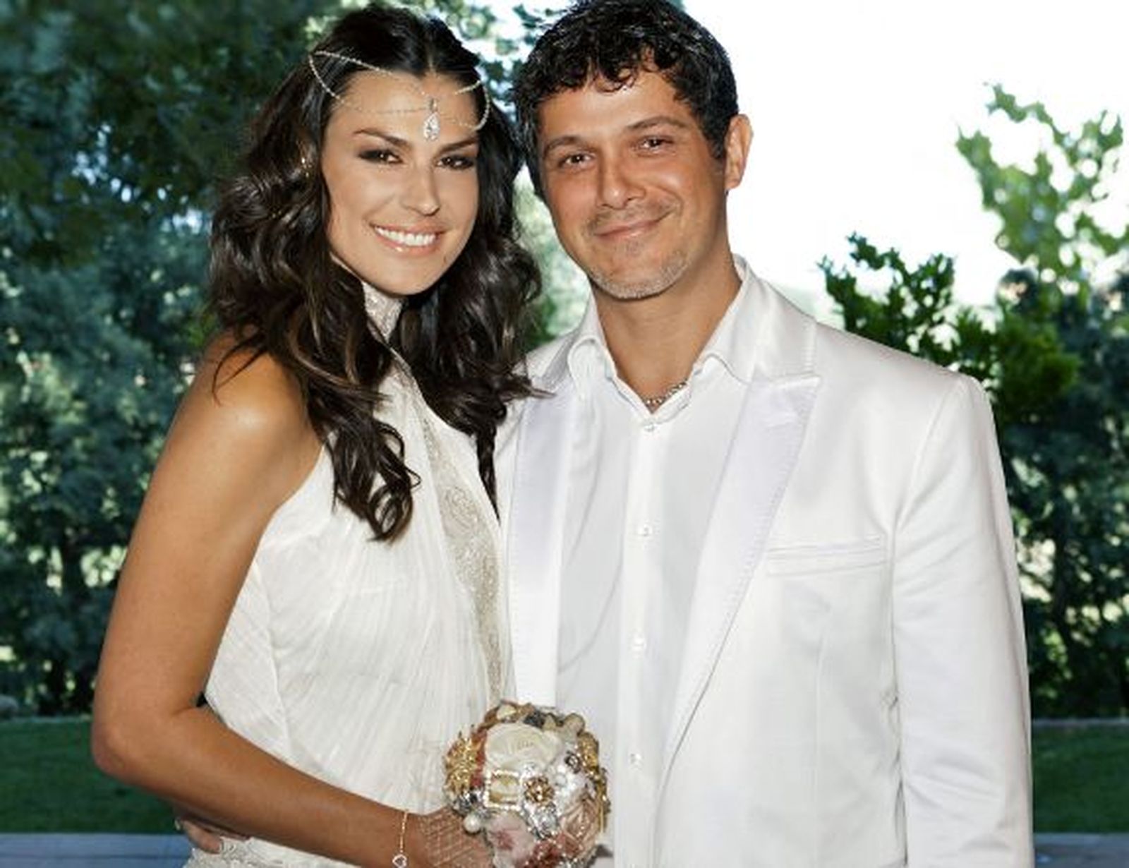 Alejandro Sanz y su mujer 'regalan' la foto de su boda