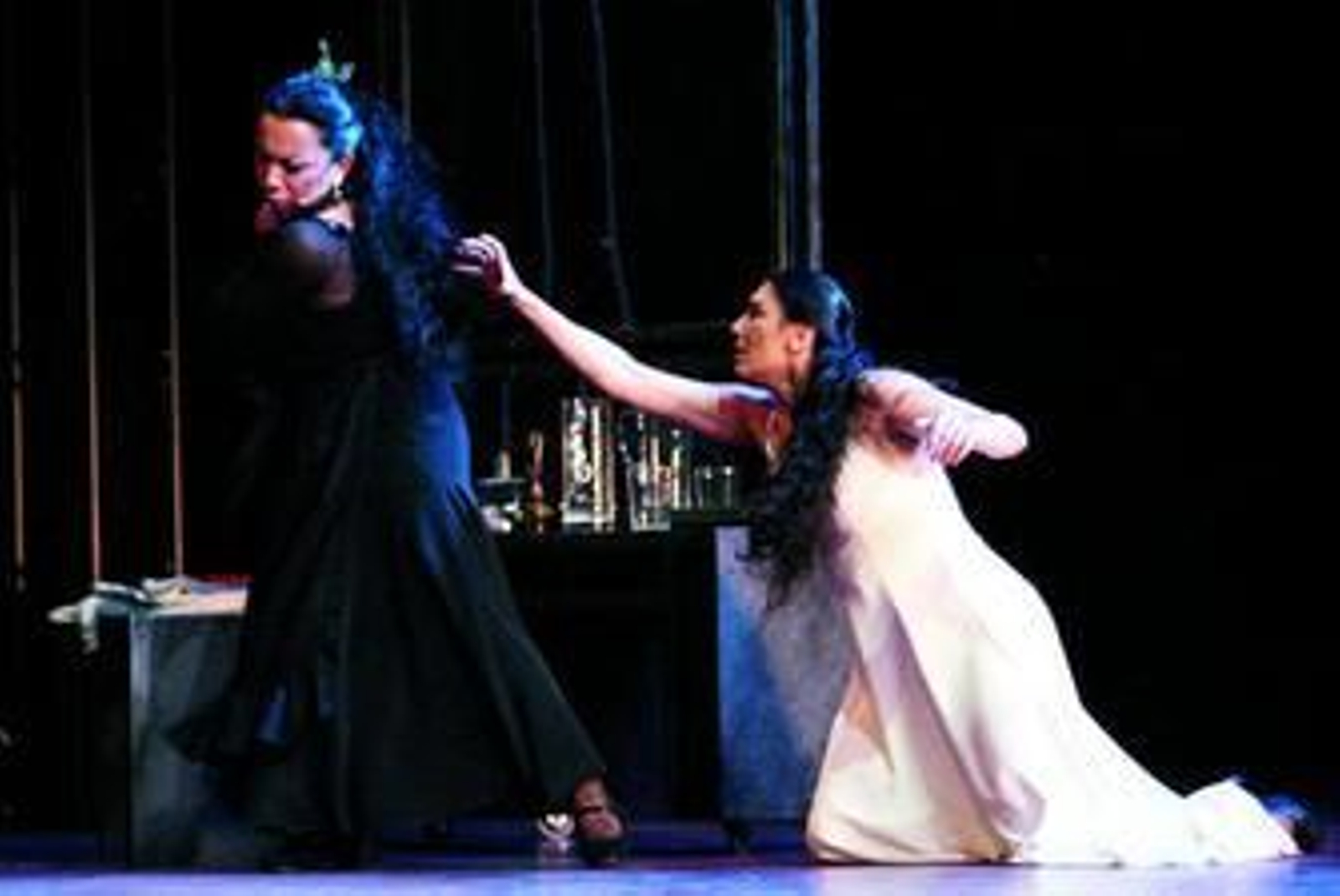 Lola Greco y Carmelilla Montoya, en 'Fedra'.