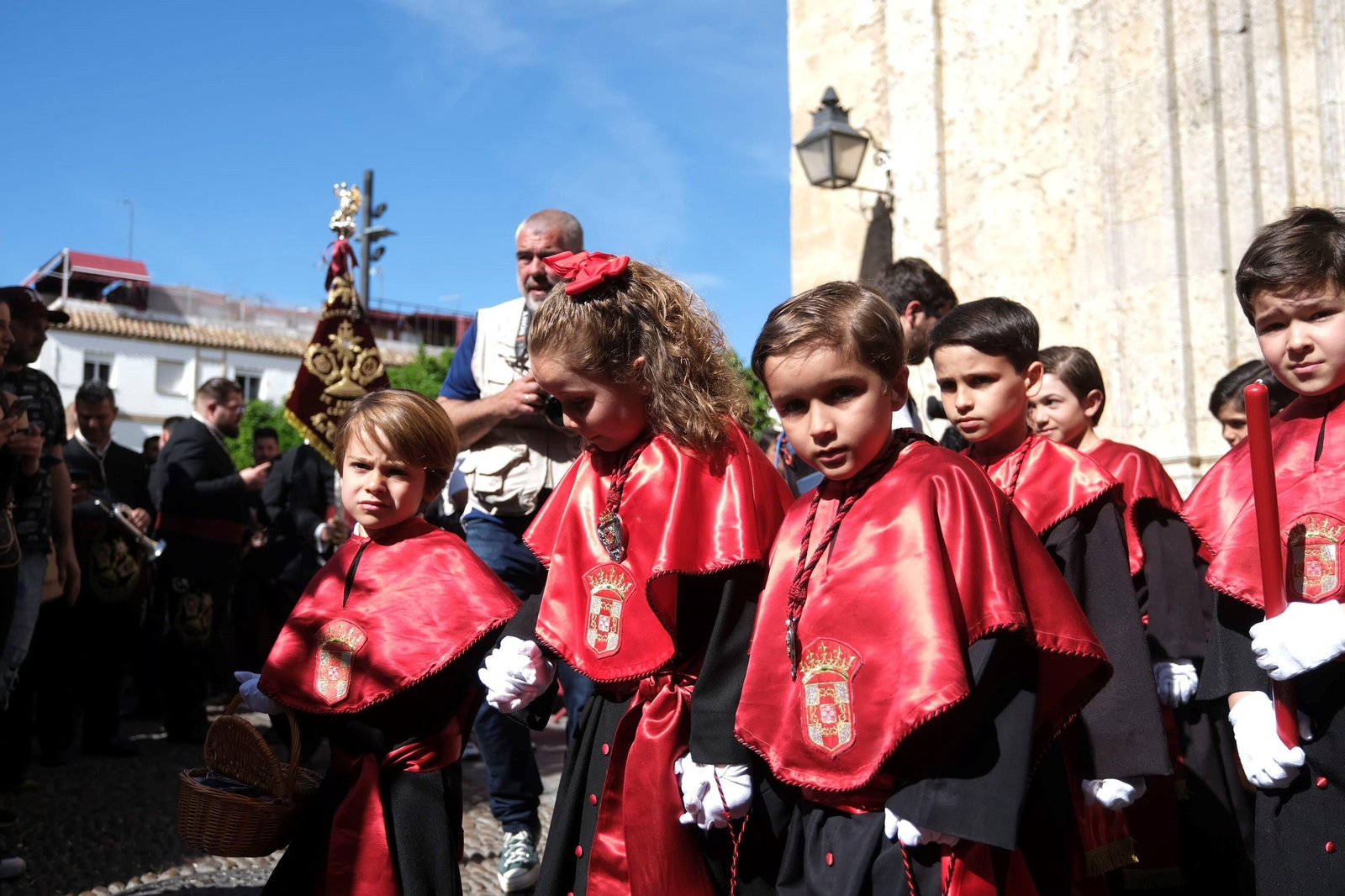Jueves Santo en Córdoba: la procesión de la Caridad, en imágenes