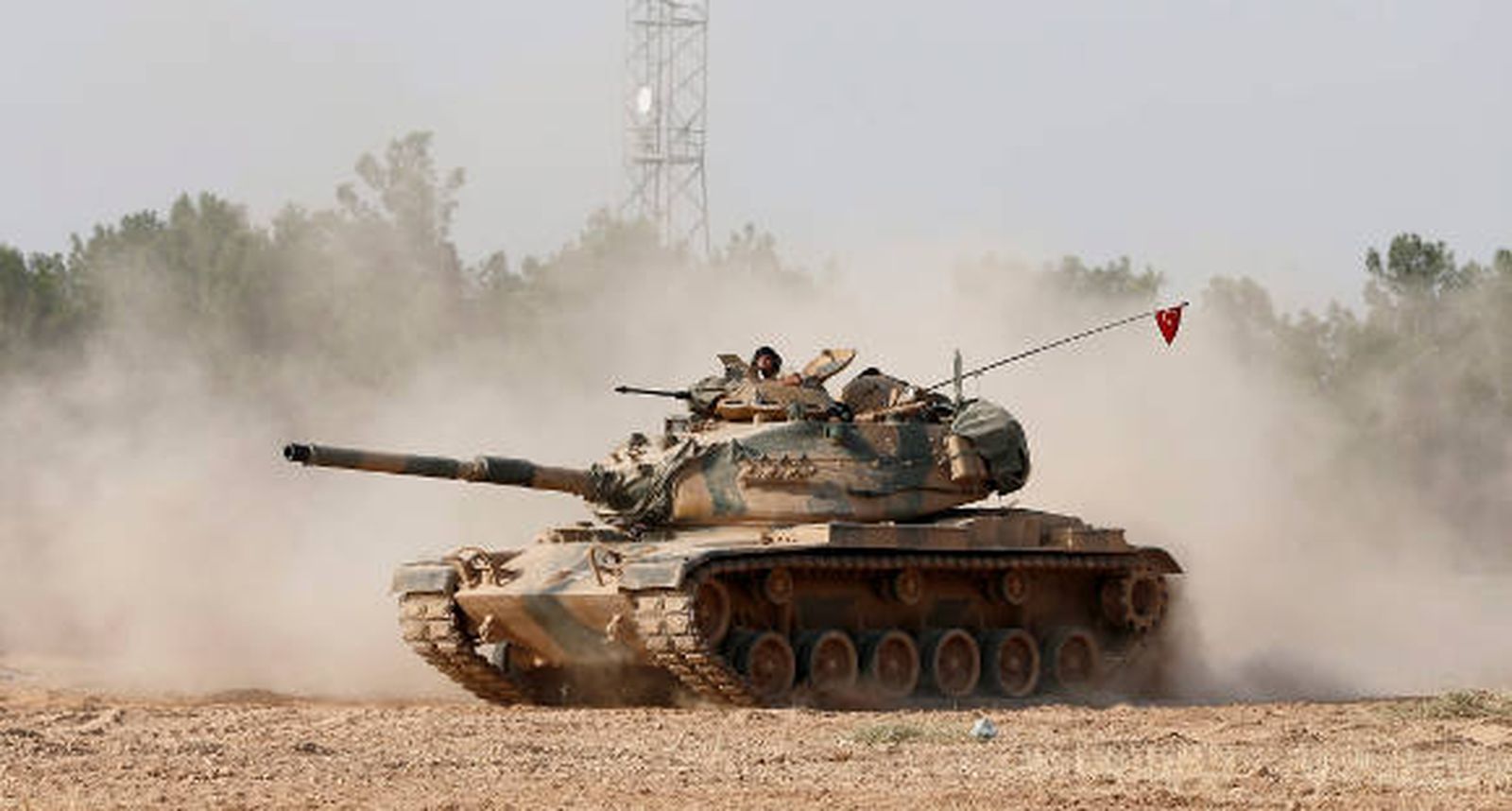 Turquía invade Siria para expulsar al EI de su último feudo en la frontera