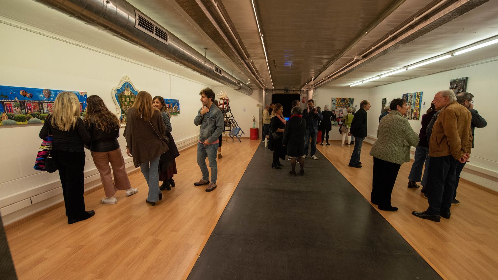 La inauguración de la exposición 'Arquitectura imposible' de Marga Guinea en Alcultura, en imágenes