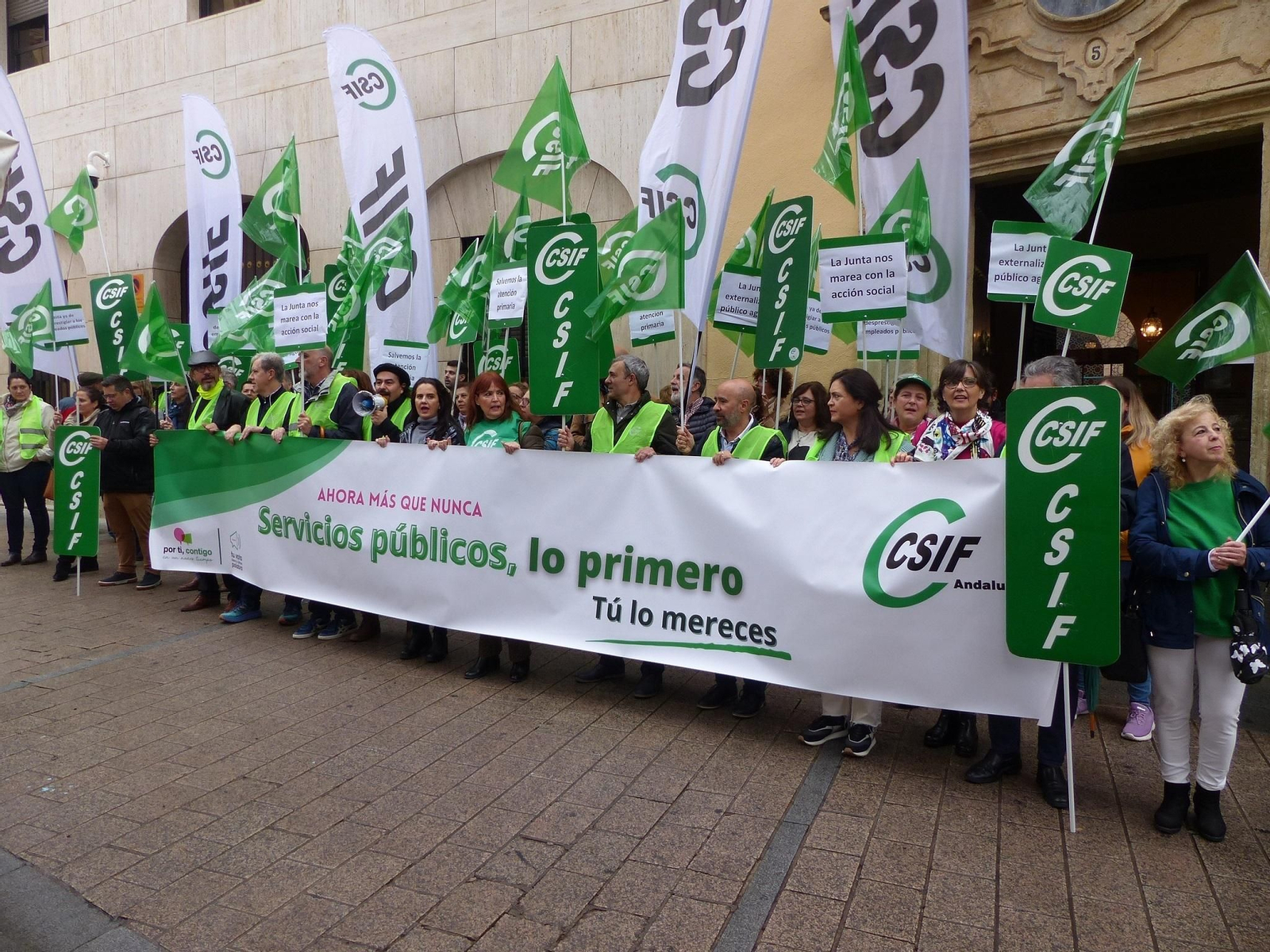 Un momento de la protesta convocada por CSIF.