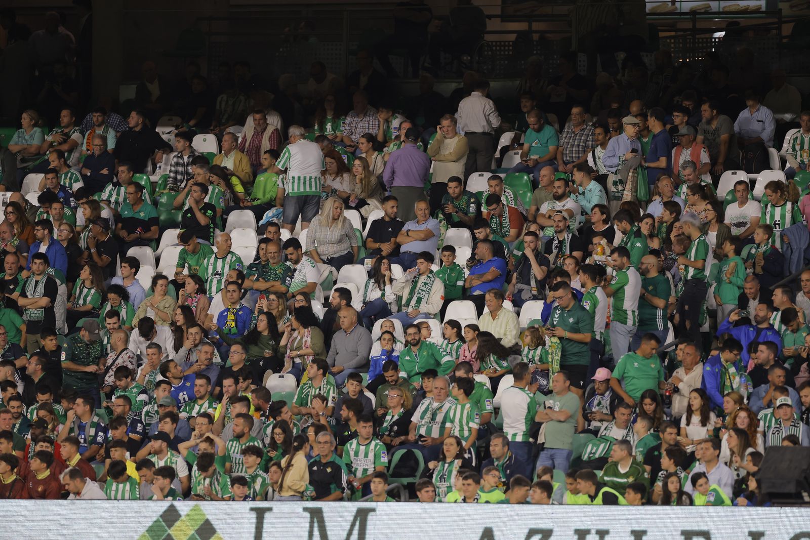 Búscate en las fotos de Betis-Getafe