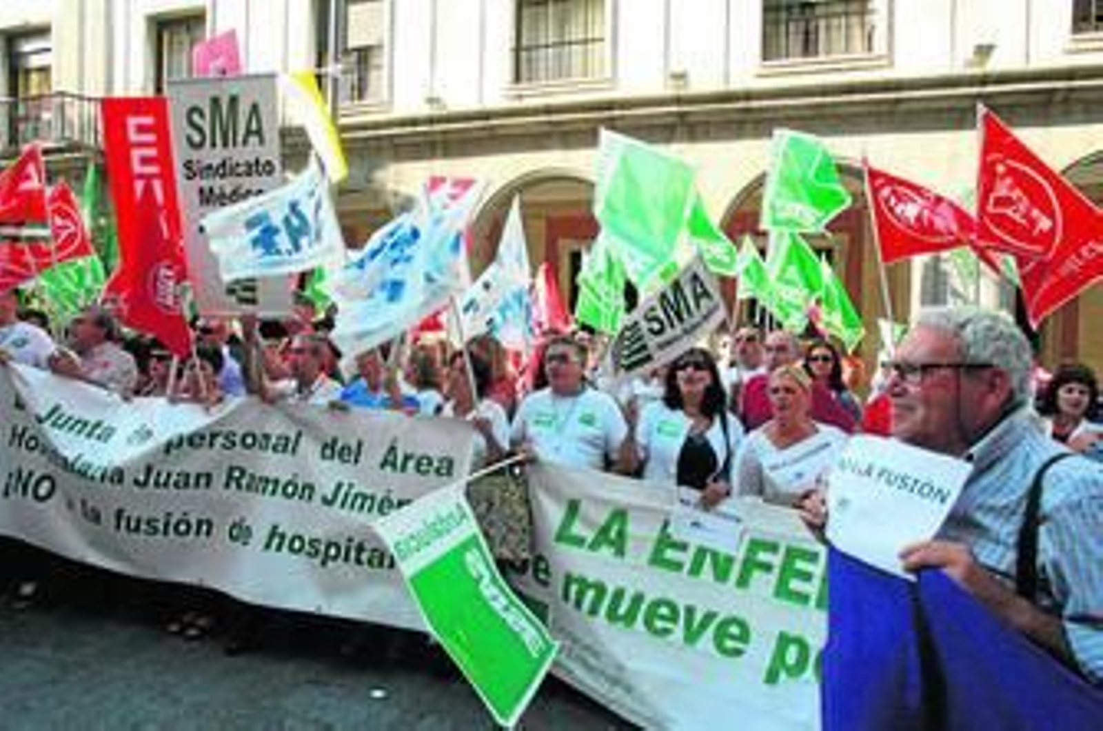 La concentración contra la fusión hospitalaria que se celebró el pasado mes de junio.