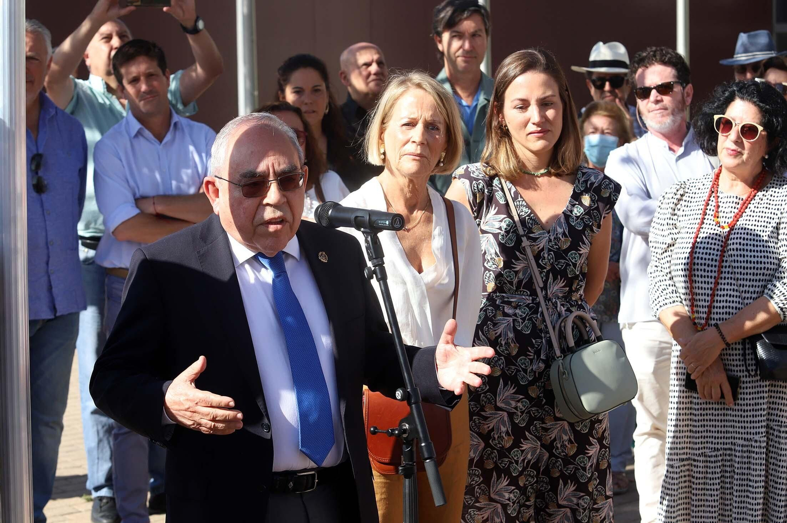 La Glorieta 'Arquitecto José Pablo Vázquez Hierro' ya luce descubierta en Huelva