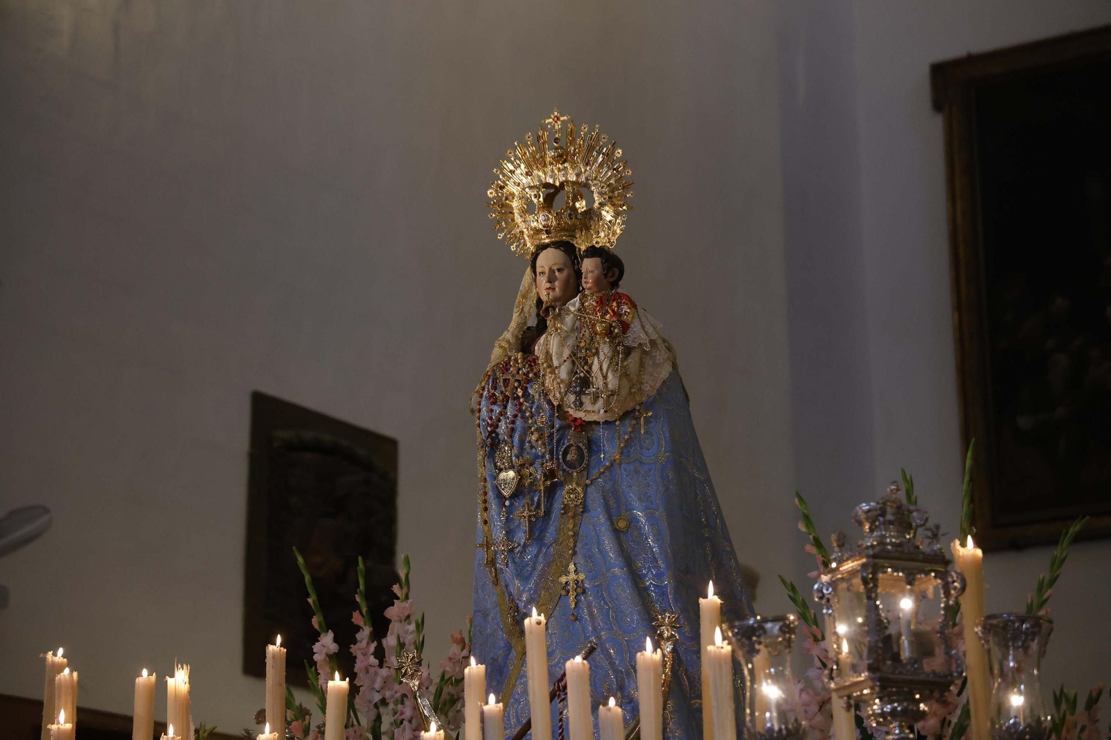 Las fotos del paso bajo el manto de la Virgen de la Luz de Tarifa