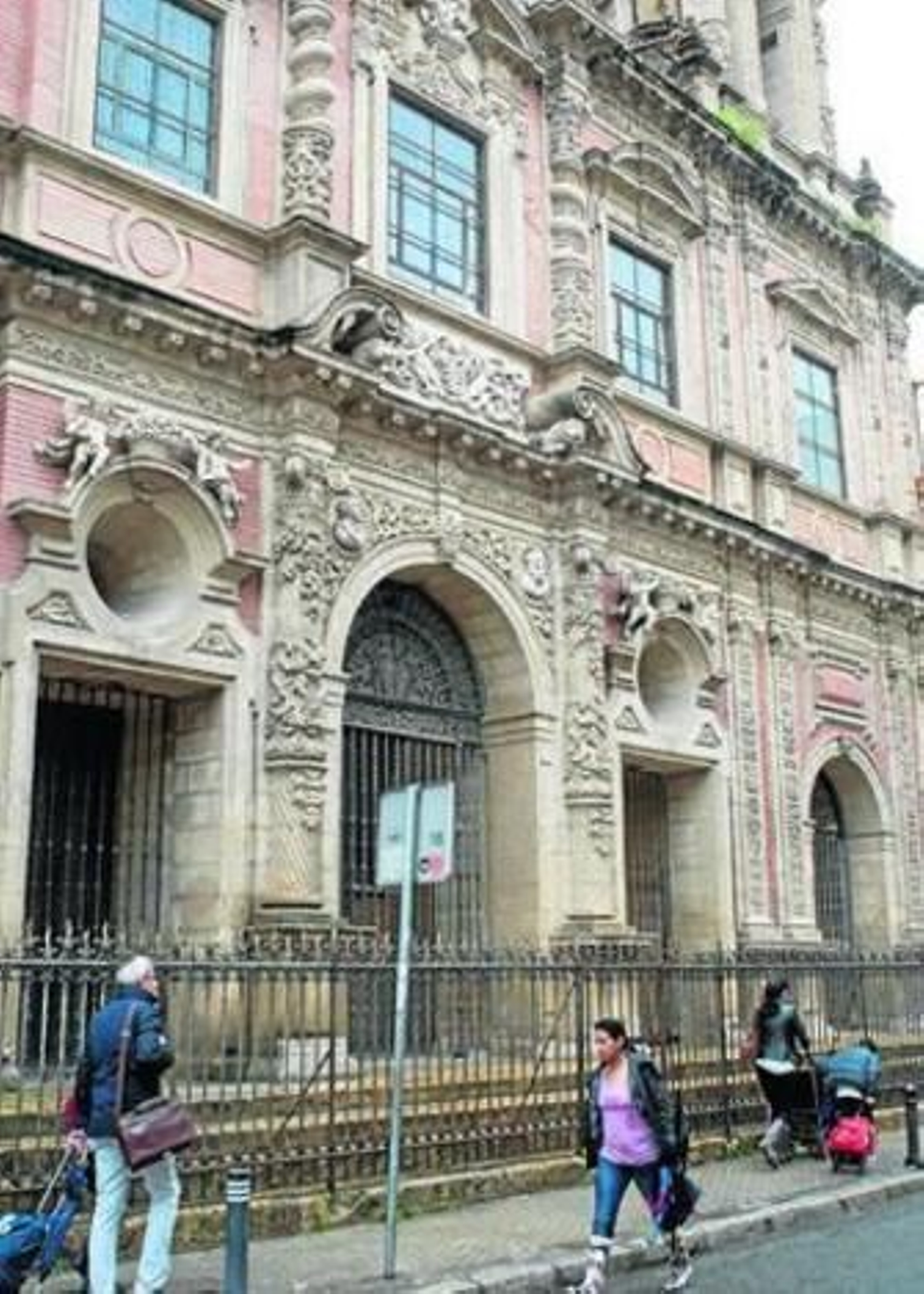 La logia de San Luis de los Franceses en una imagen tomada ayer.