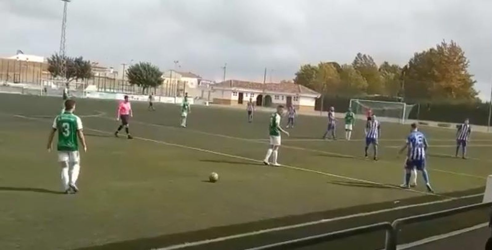 Imagen de un vídeo desde la grada publicado por @futbolonubense.