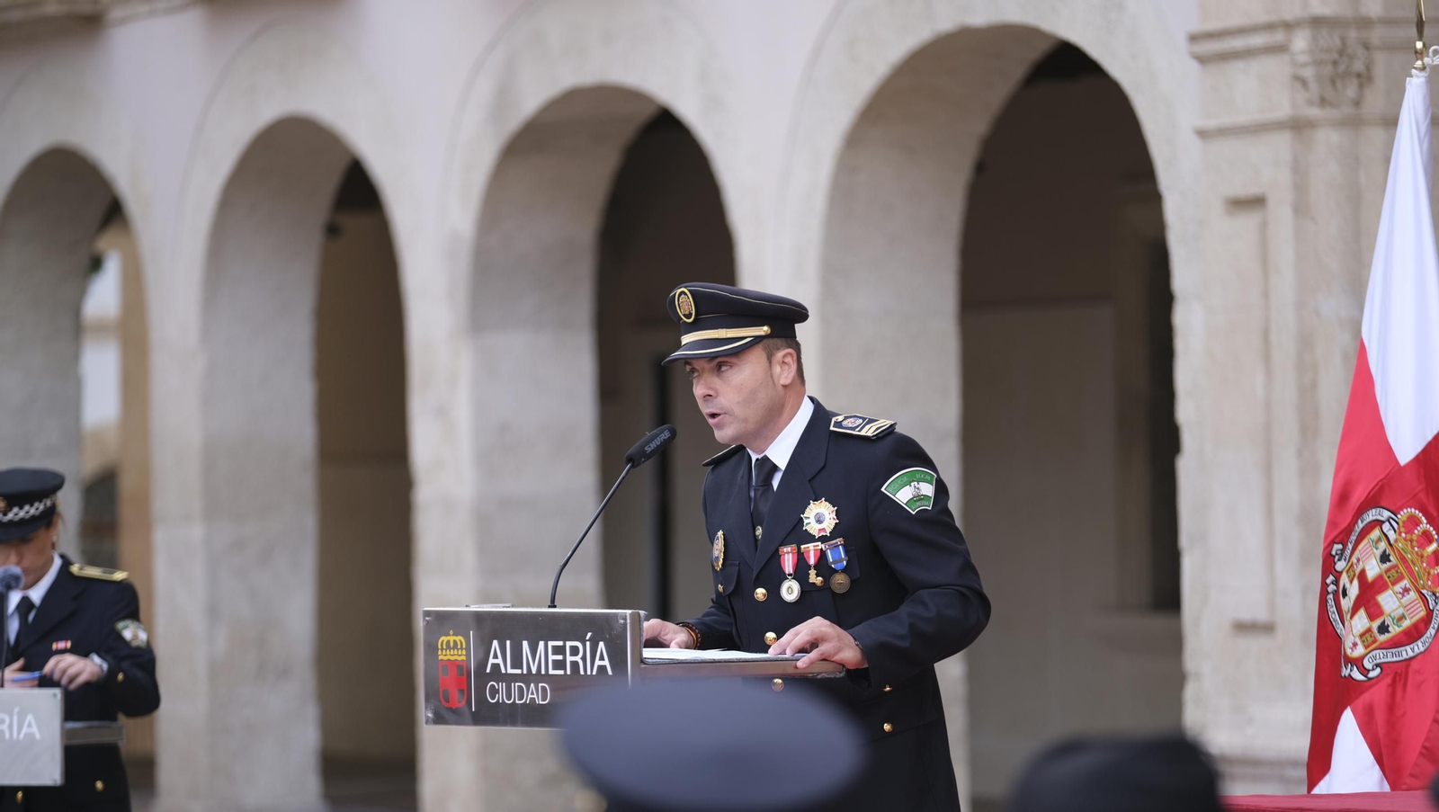 La Policía Local de Almería celebra su patrón San Esteban, en imágenes