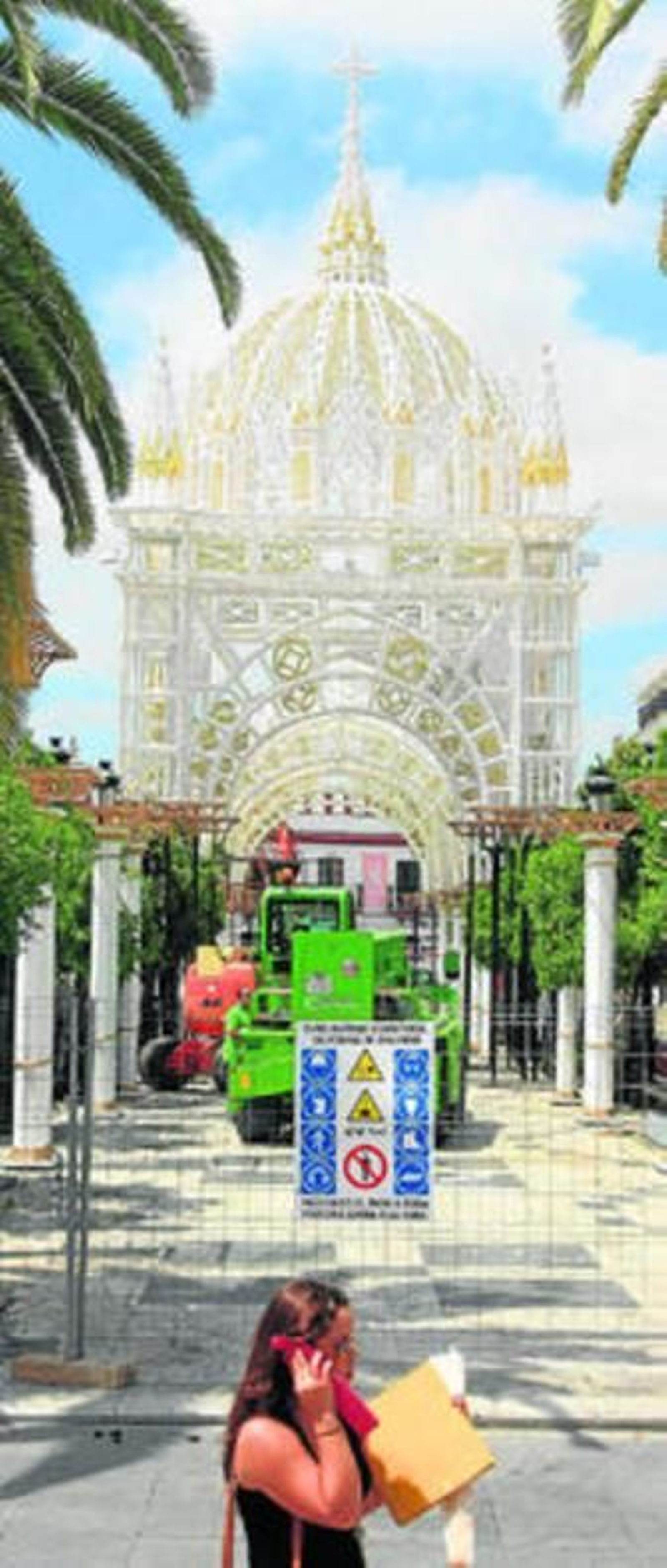 Nave central de la catedral efímera.